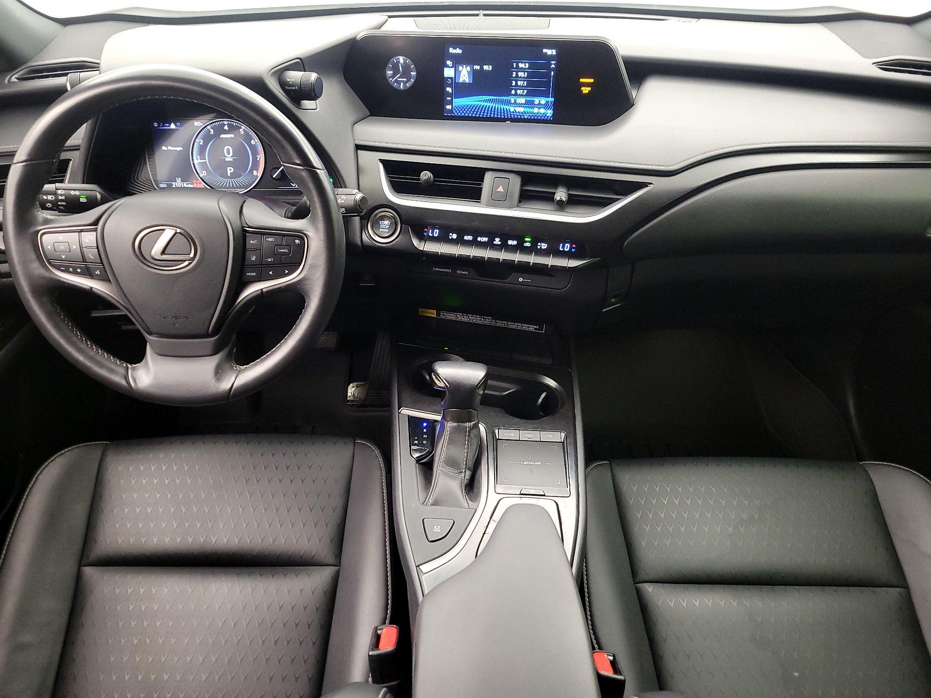 Thumbnail: 2020 Lexus UX - 9