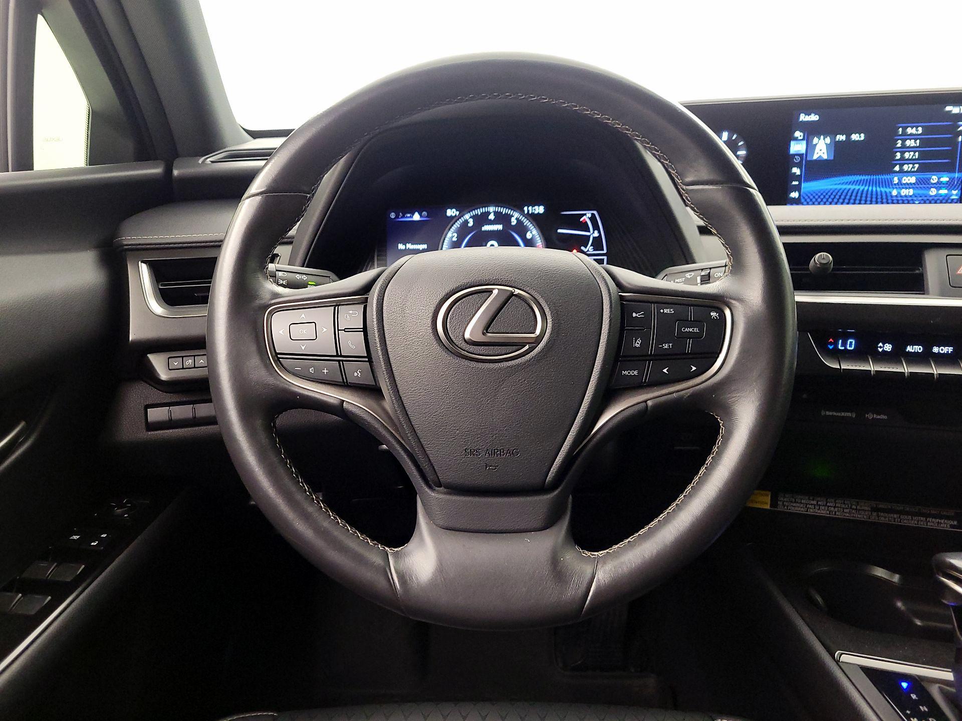 Thumbnail: 2020 Lexus UX - 10