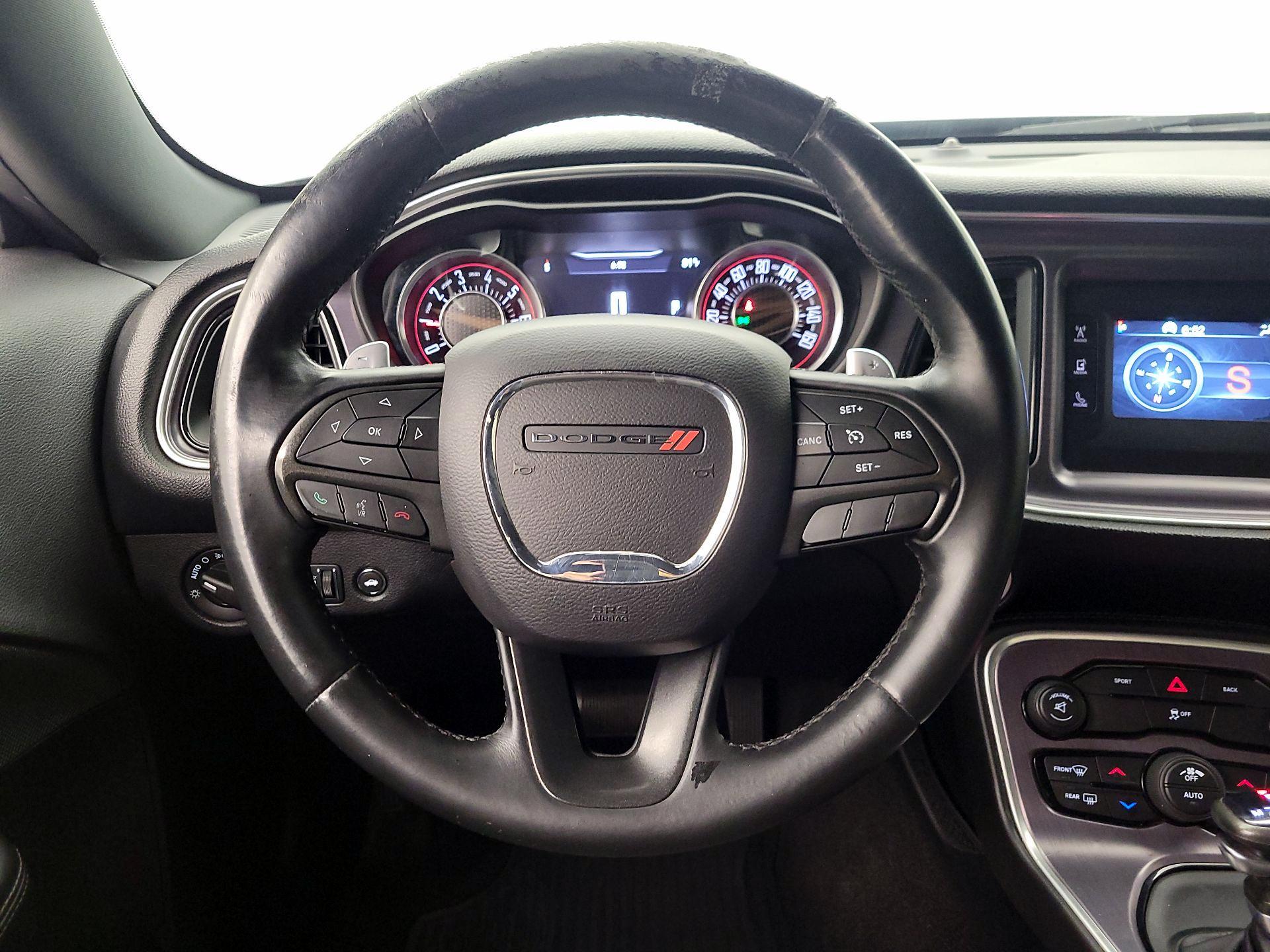 Thumbnail: 2015 Dodge Challenger - 10