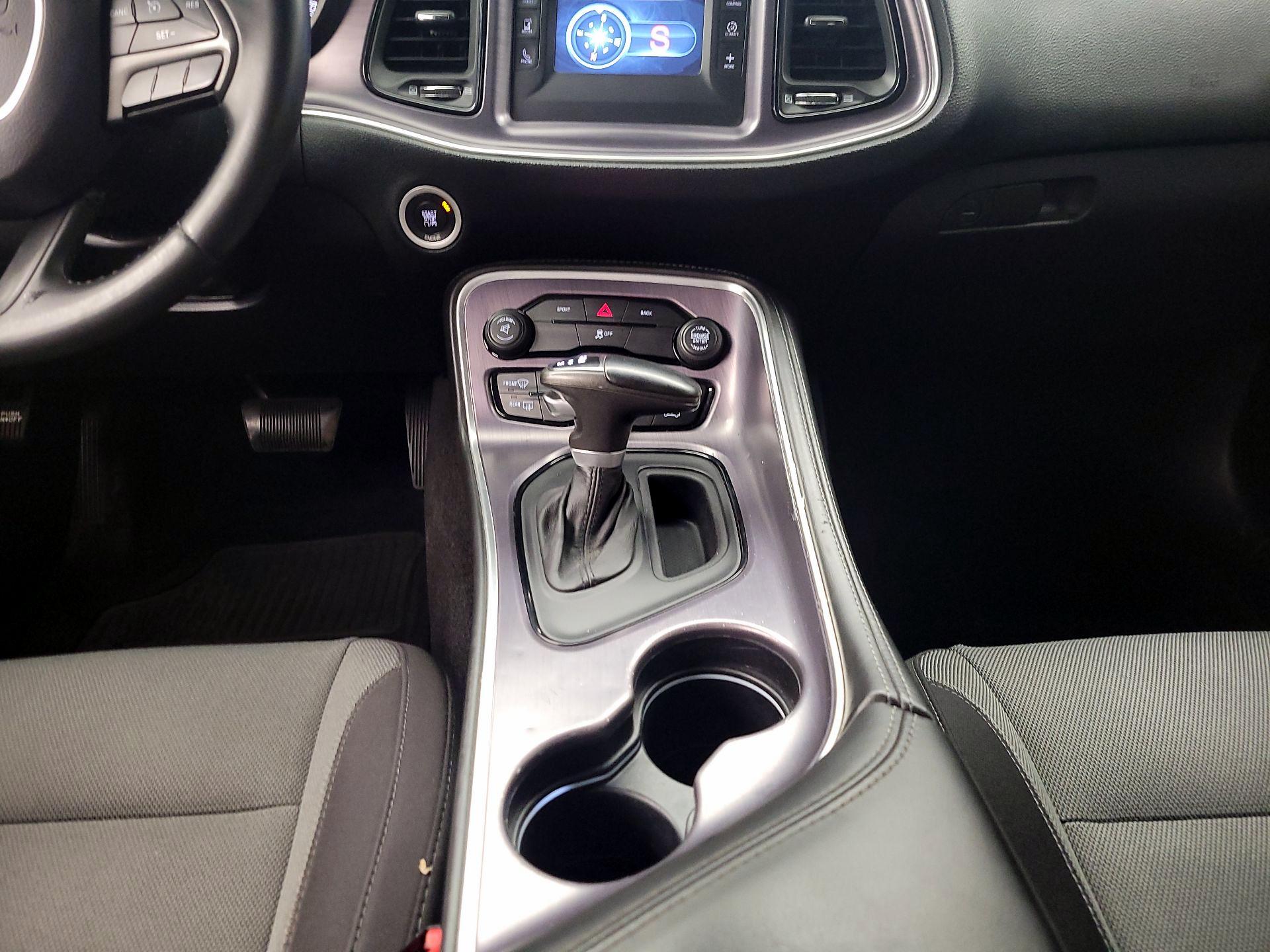 Thumbnail: 2015 Dodge Challenger - 16