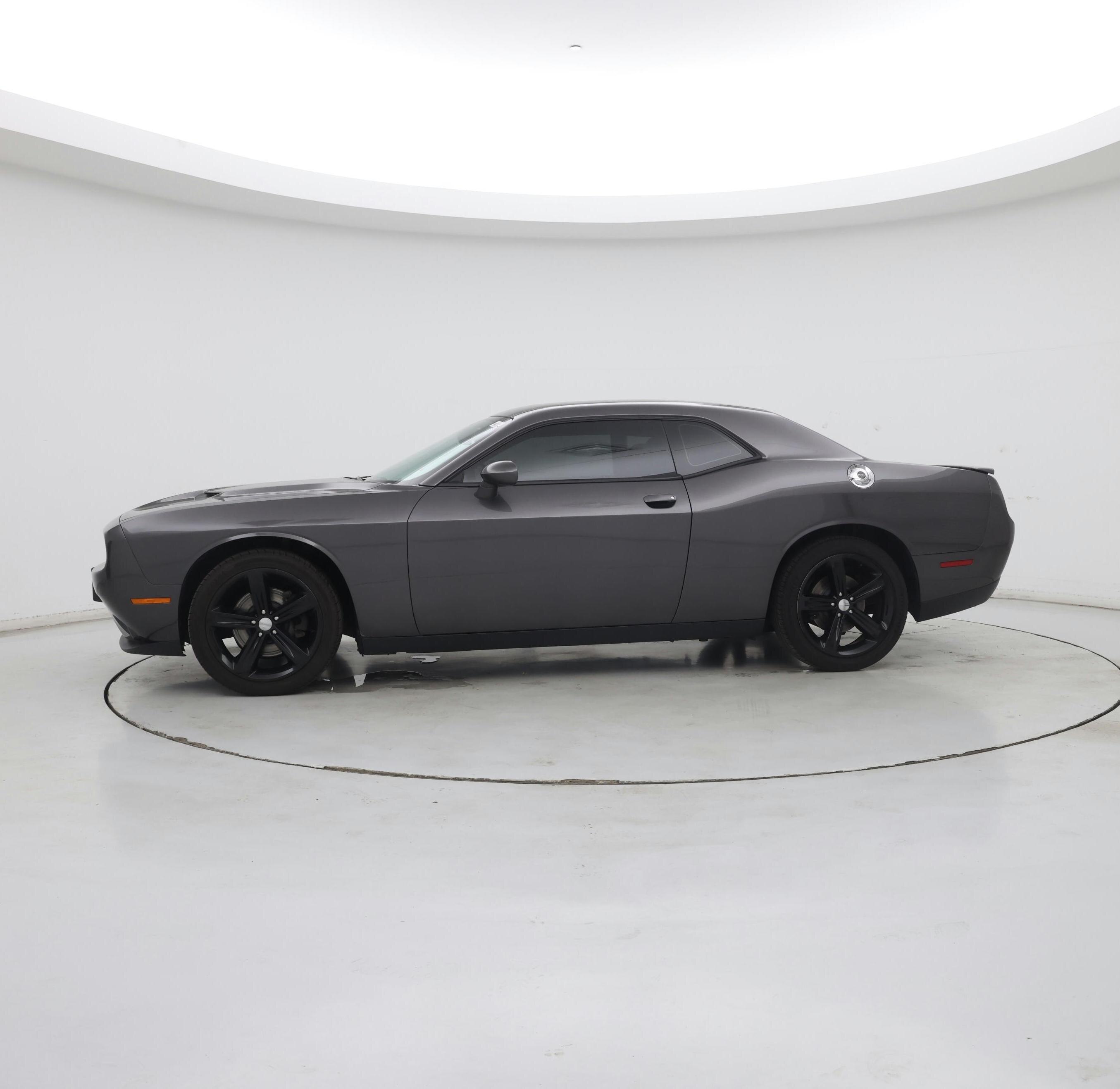 Thumbnail: 2015 Dodge Challenger - 3