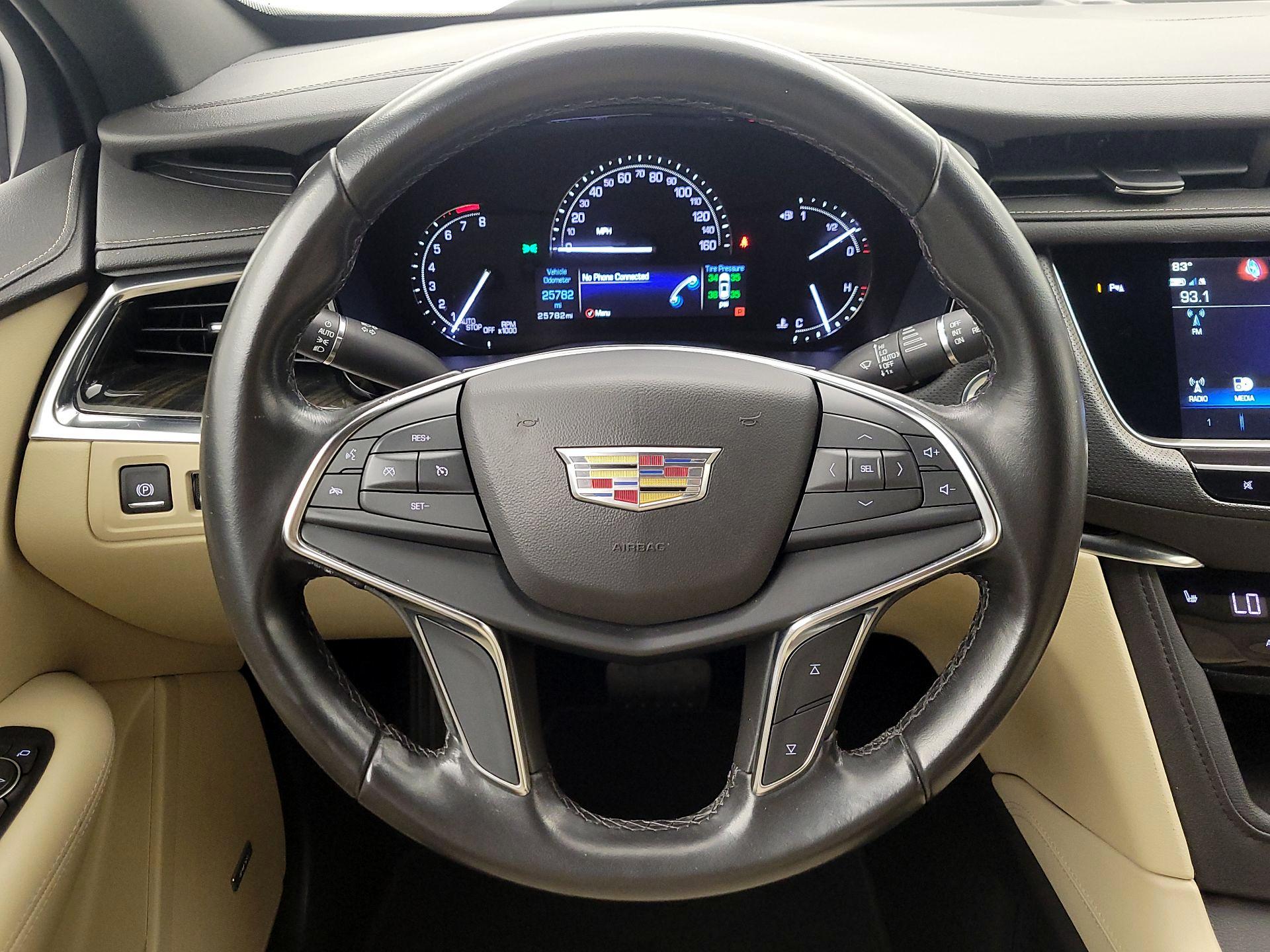 Thumbnail: 2019 Cadillac XT5 - 10