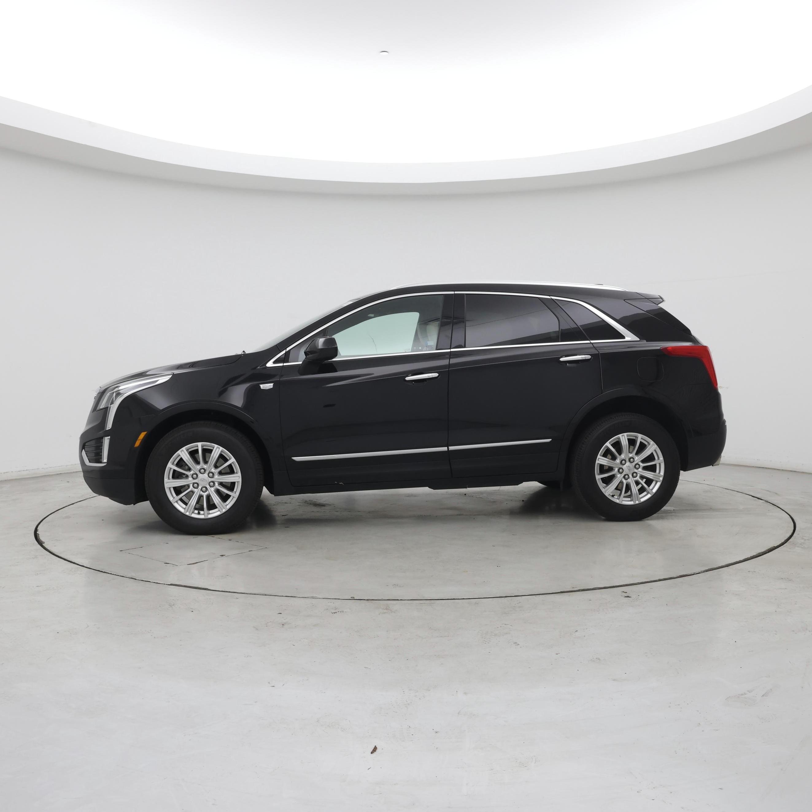 Thumbnail: 2019 Cadillac XT5 - 3