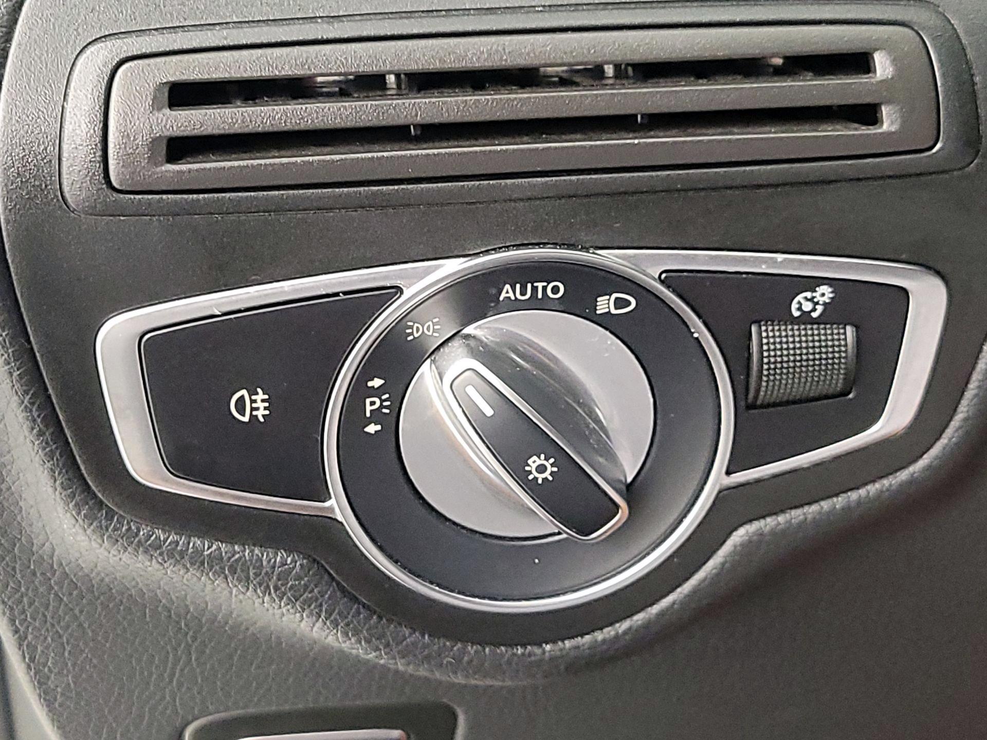 Thumbnail: 2021 Mercedes-Benz GLC - 13