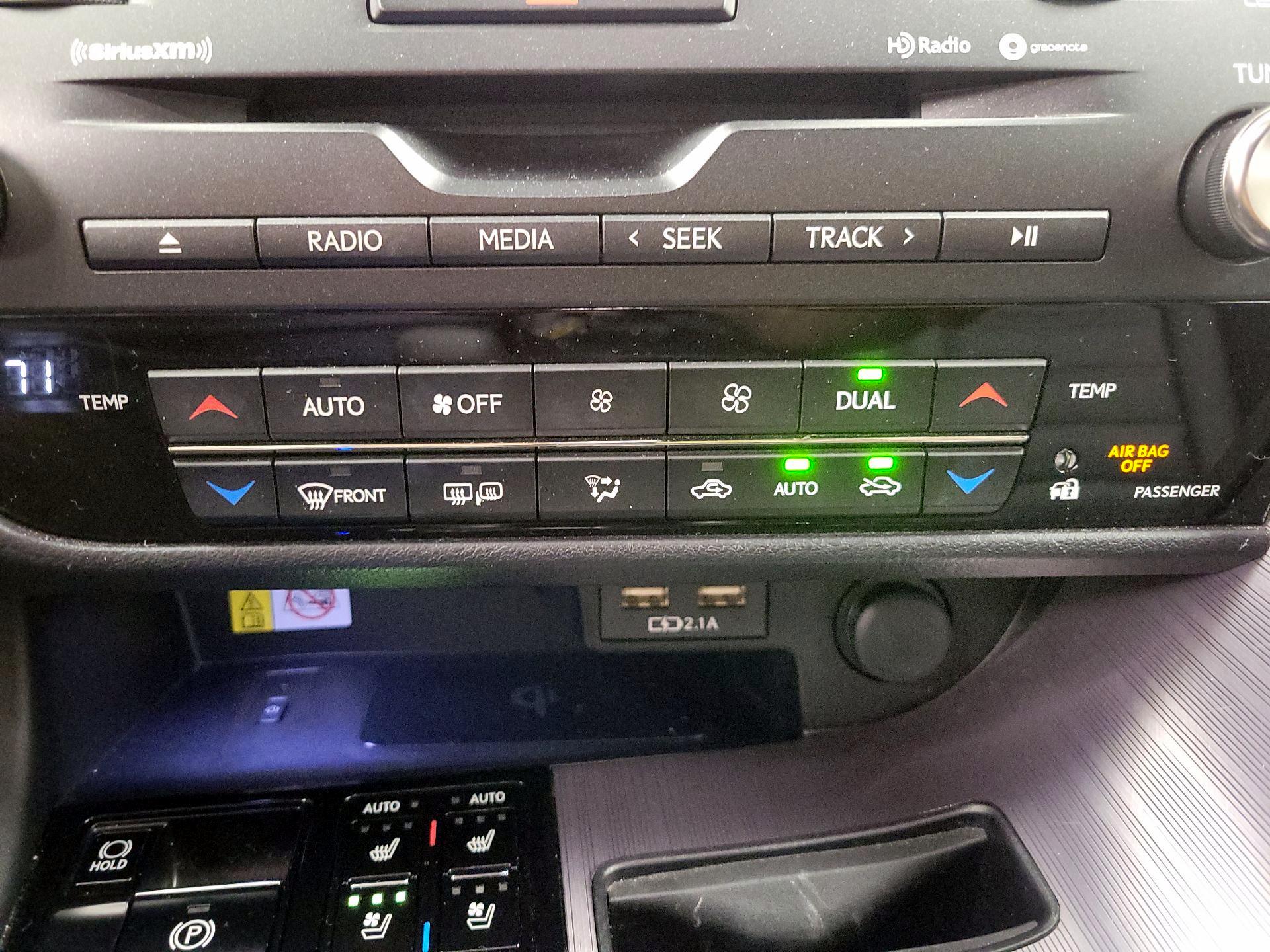 Thumbnail: 2021 Lexus RX - 16