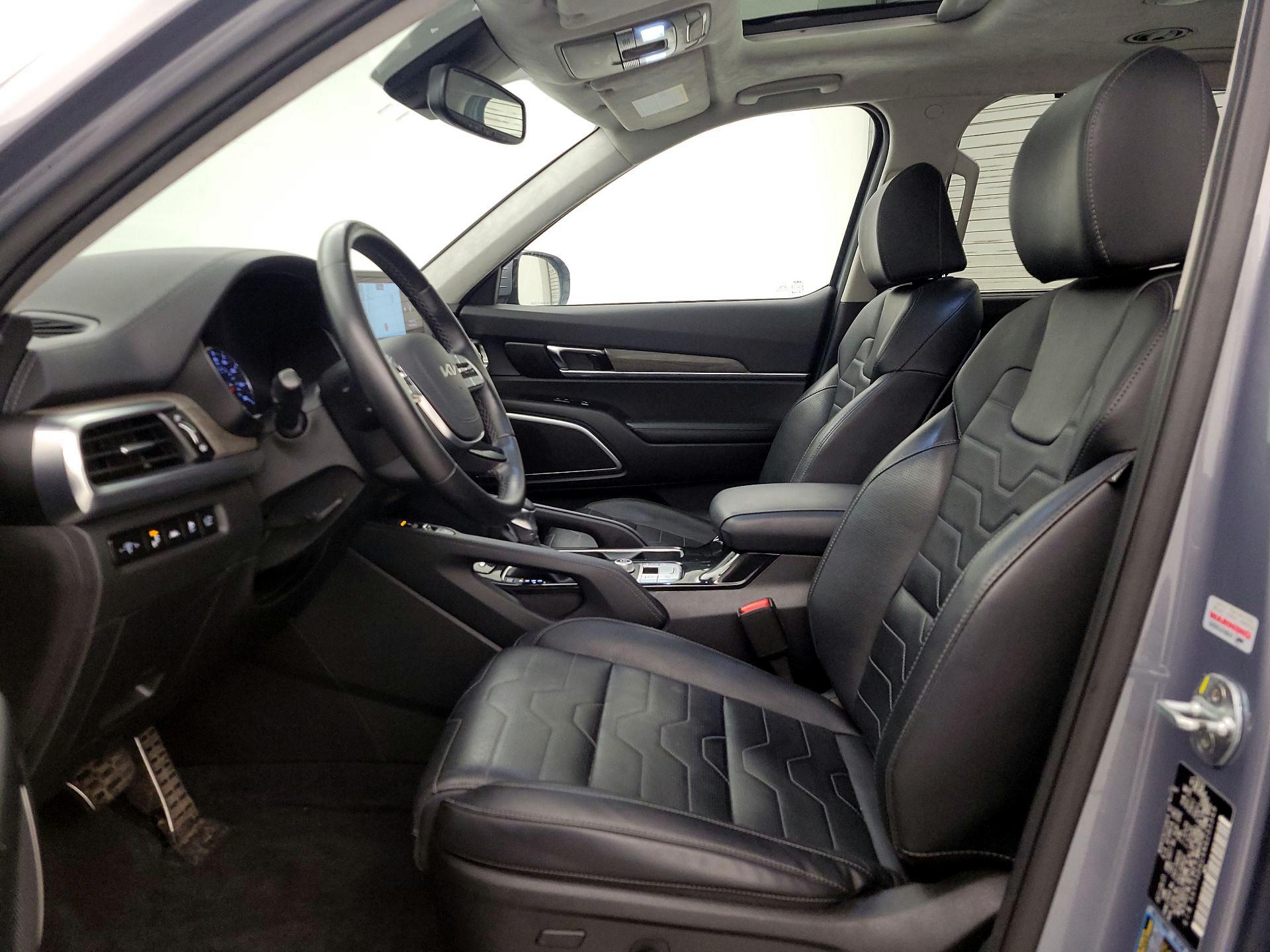 Thumbnail: 2022 Kia Telluride - 11