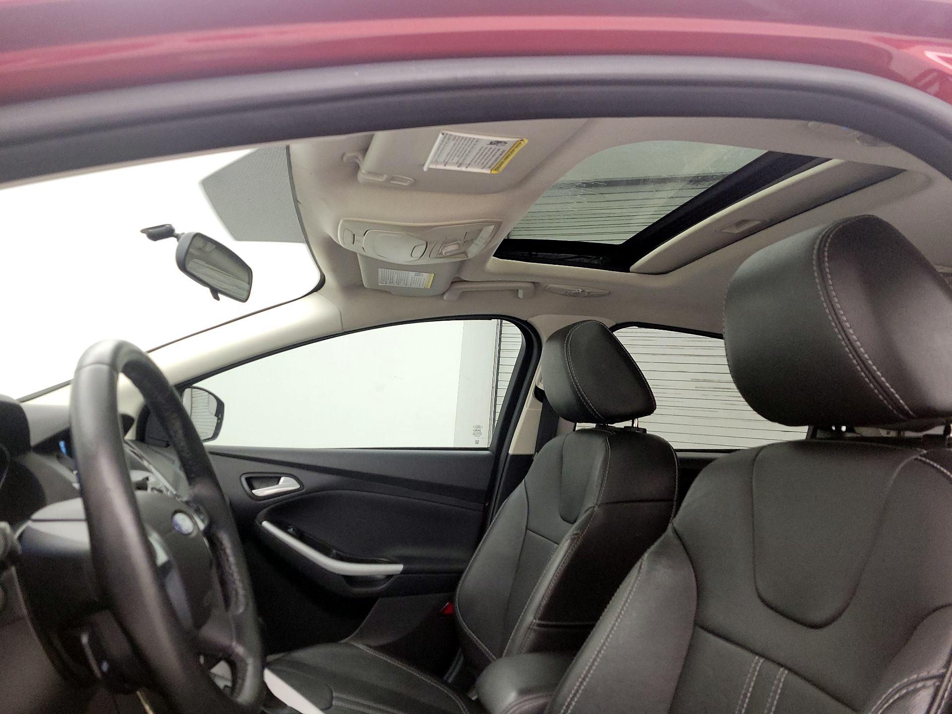 Thumbnail: 2014 Ford Focus - 18