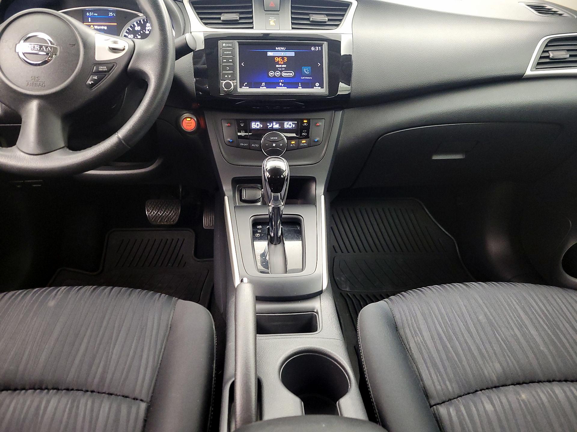 Thumbnail: 2019 Nissan Sentra - 17