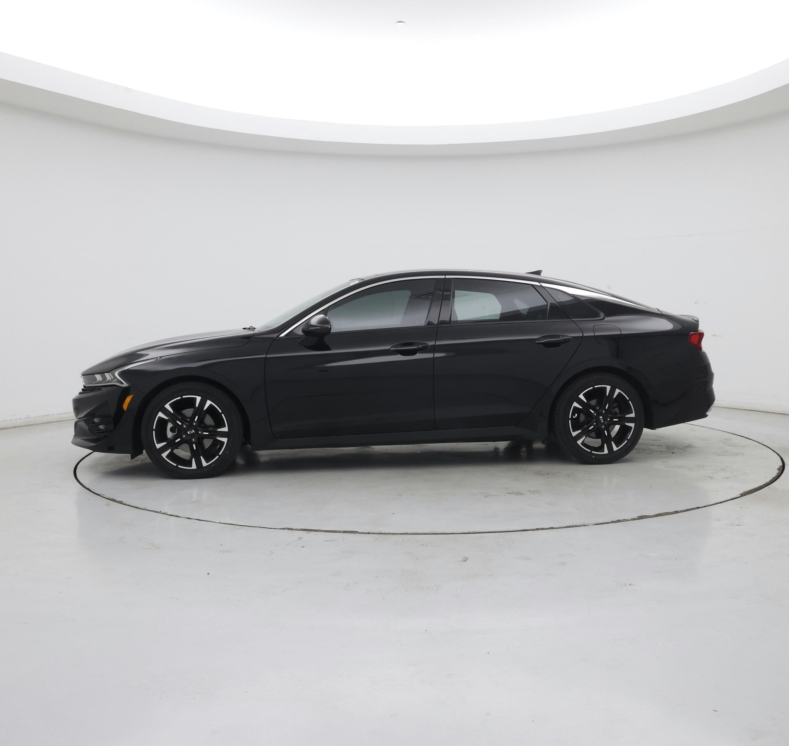 Thumbnail: 2021 Kia K5 - 3