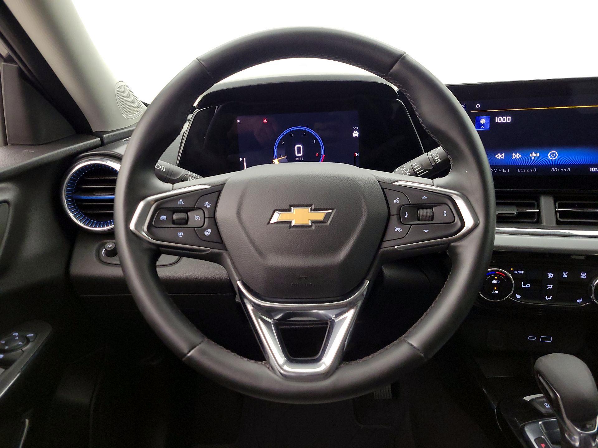Thumbnail: 2025 Chevrolet Trax - 10