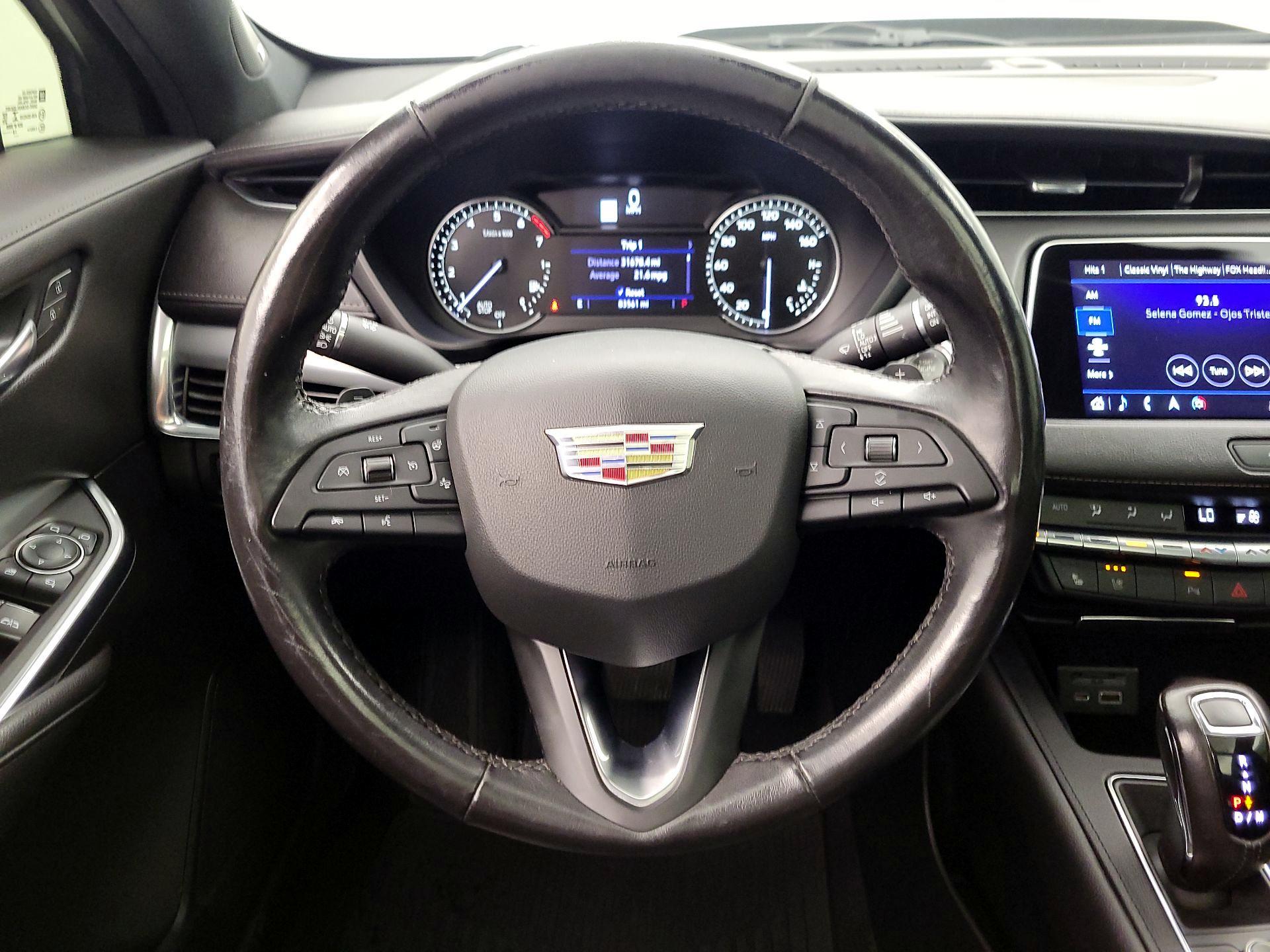 Thumbnail: 2019 Cadillac XT4 - 10