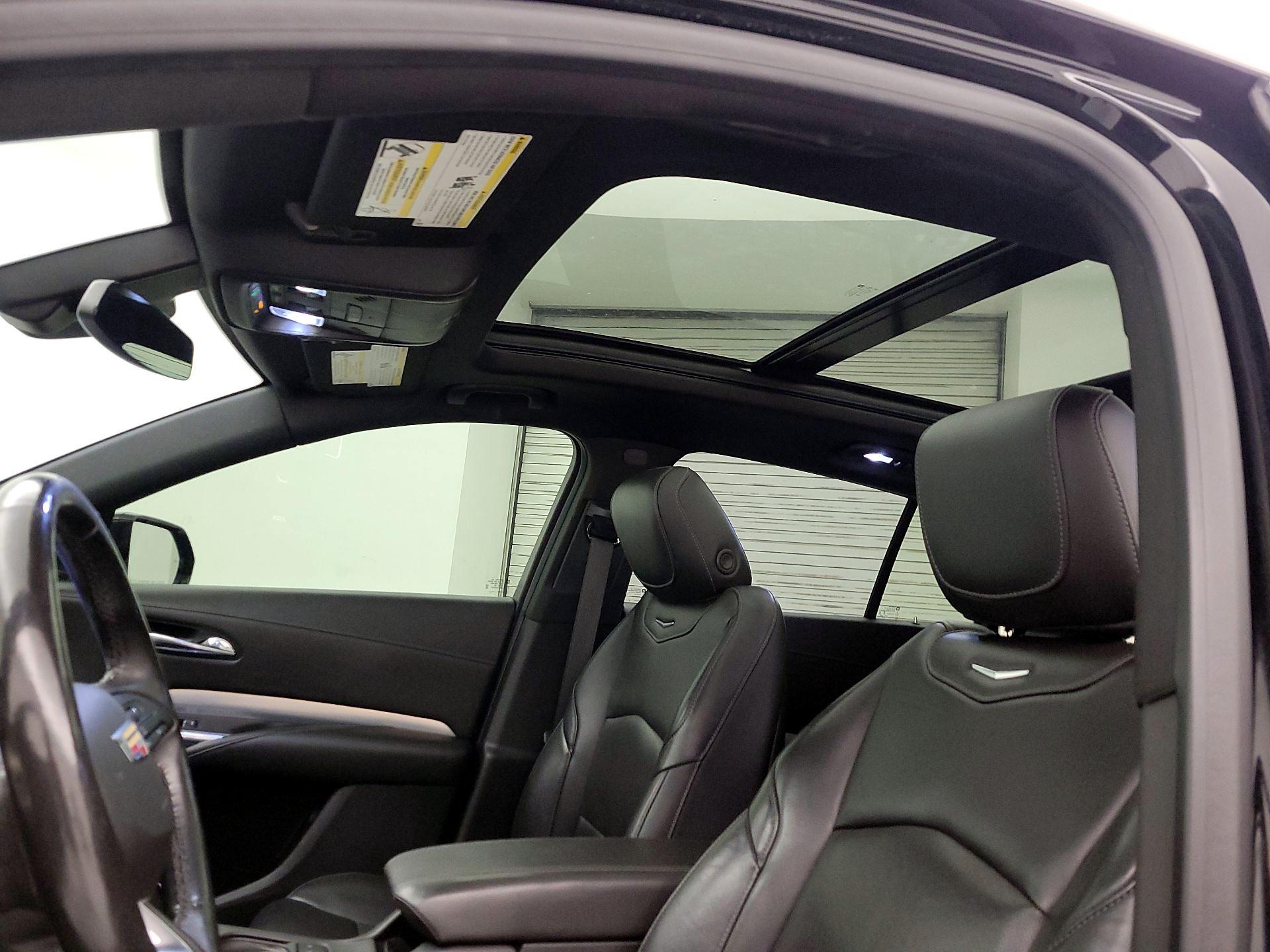 Thumbnail: 2019 Cadillac XT4 - 20