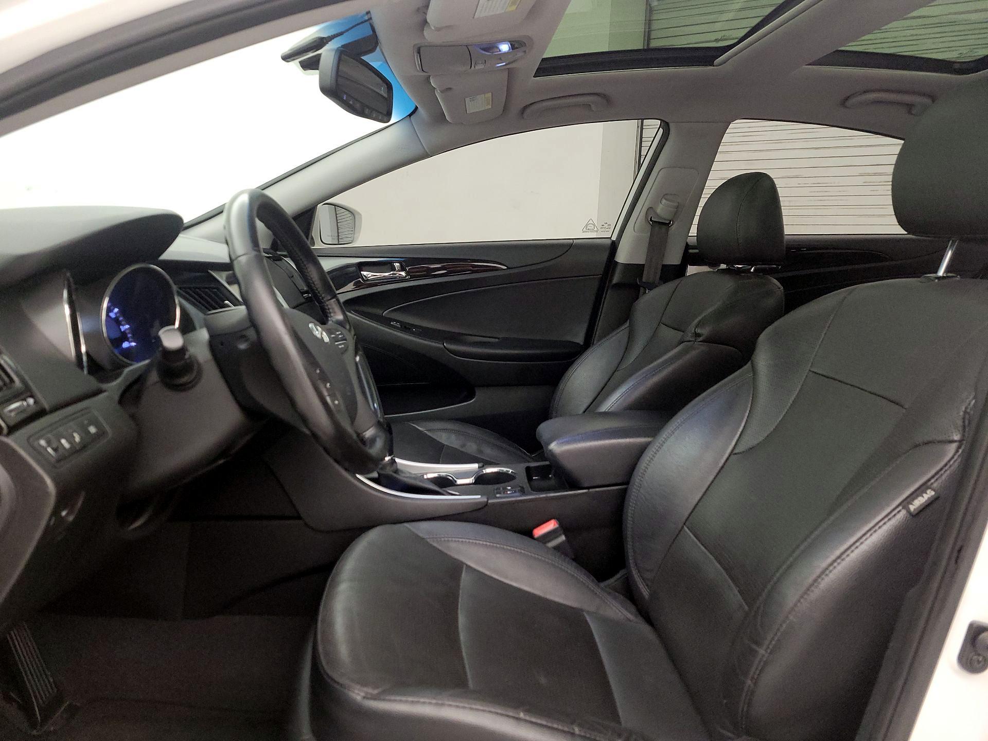 Thumbnail: 2014 Hyundai Sonata - 11