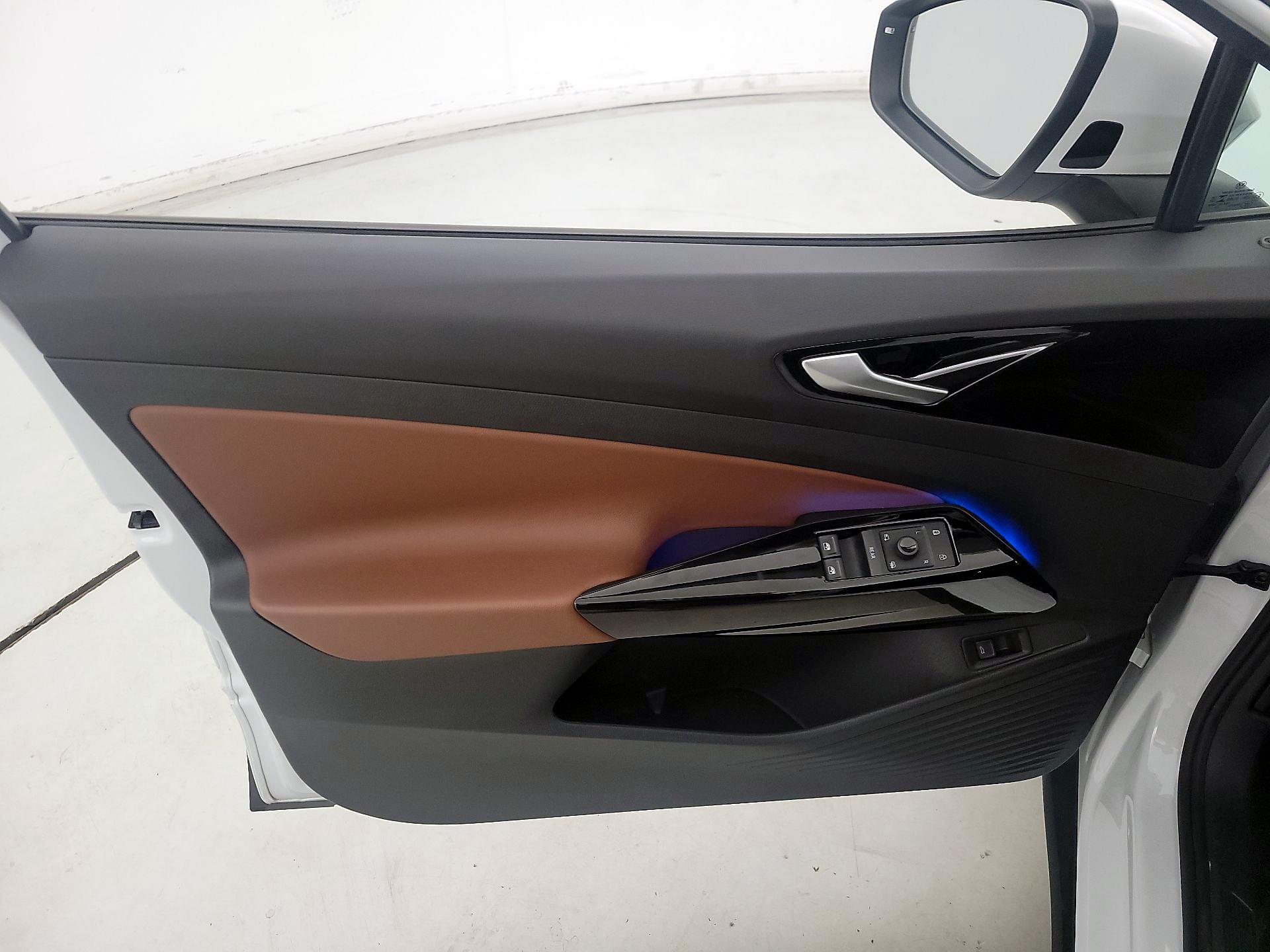 Thumbnail: 2021 Volkswagen ID.4 - 12