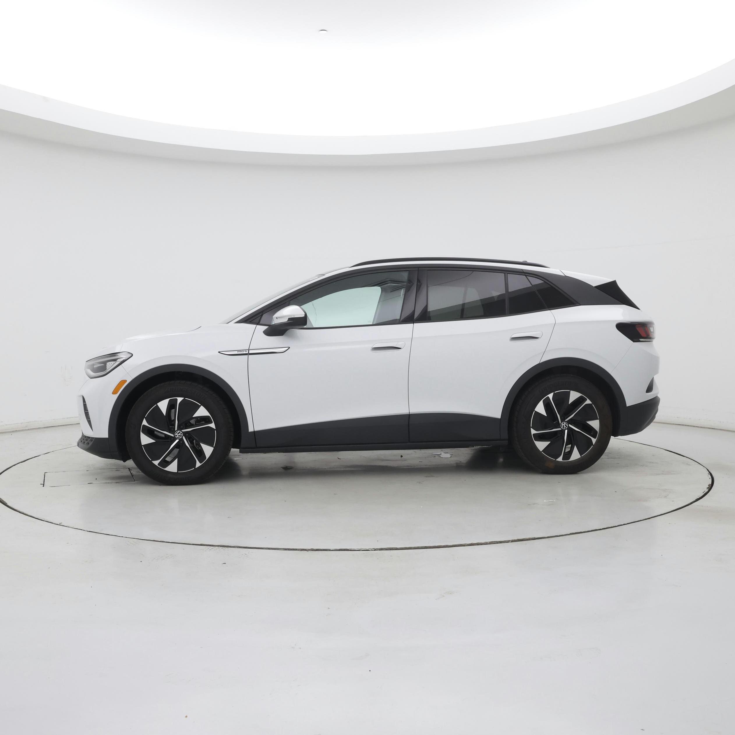 Thumbnail: 2021 Volkswagen ID.4 - 3