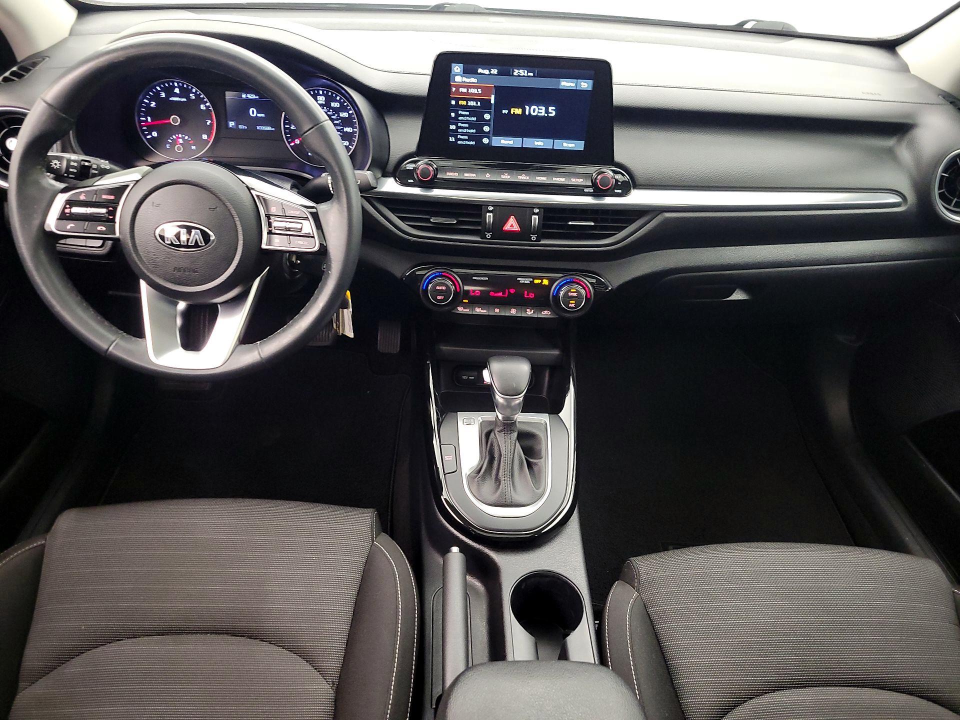 Thumbnail: 2019 Kia Forte - 9