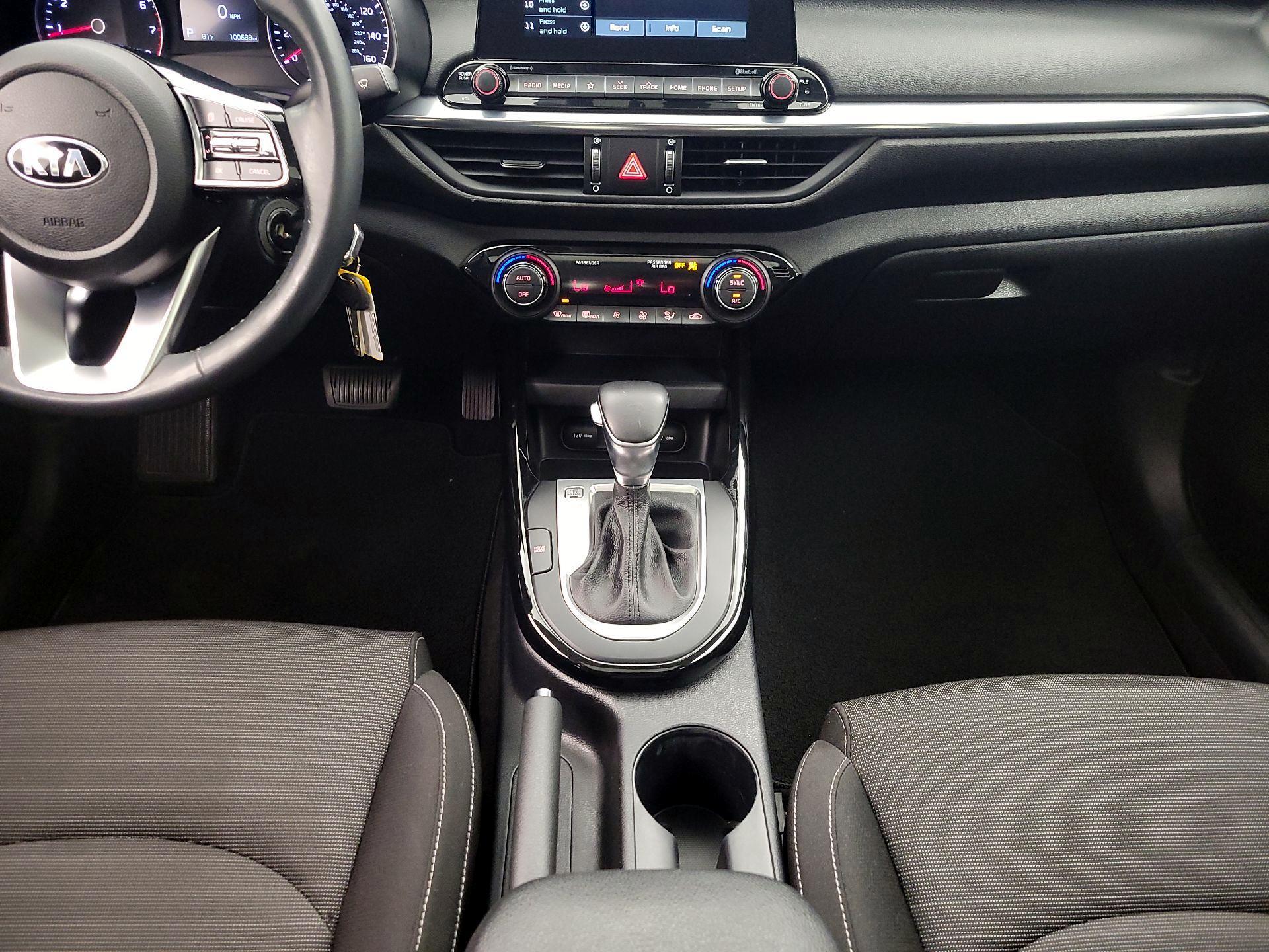 Thumbnail: 2019 Kia Forte - 17