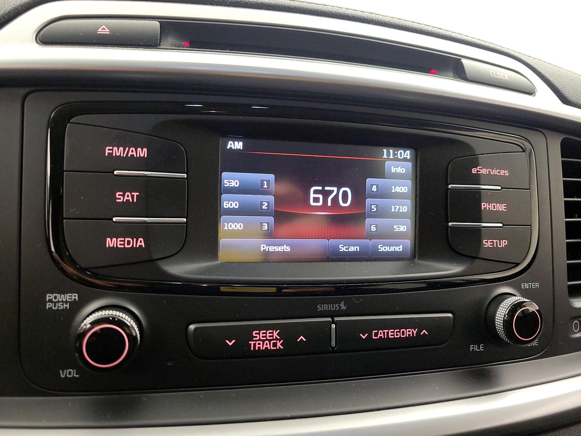 Thumbnail: 2016 Kia Sorento - 15