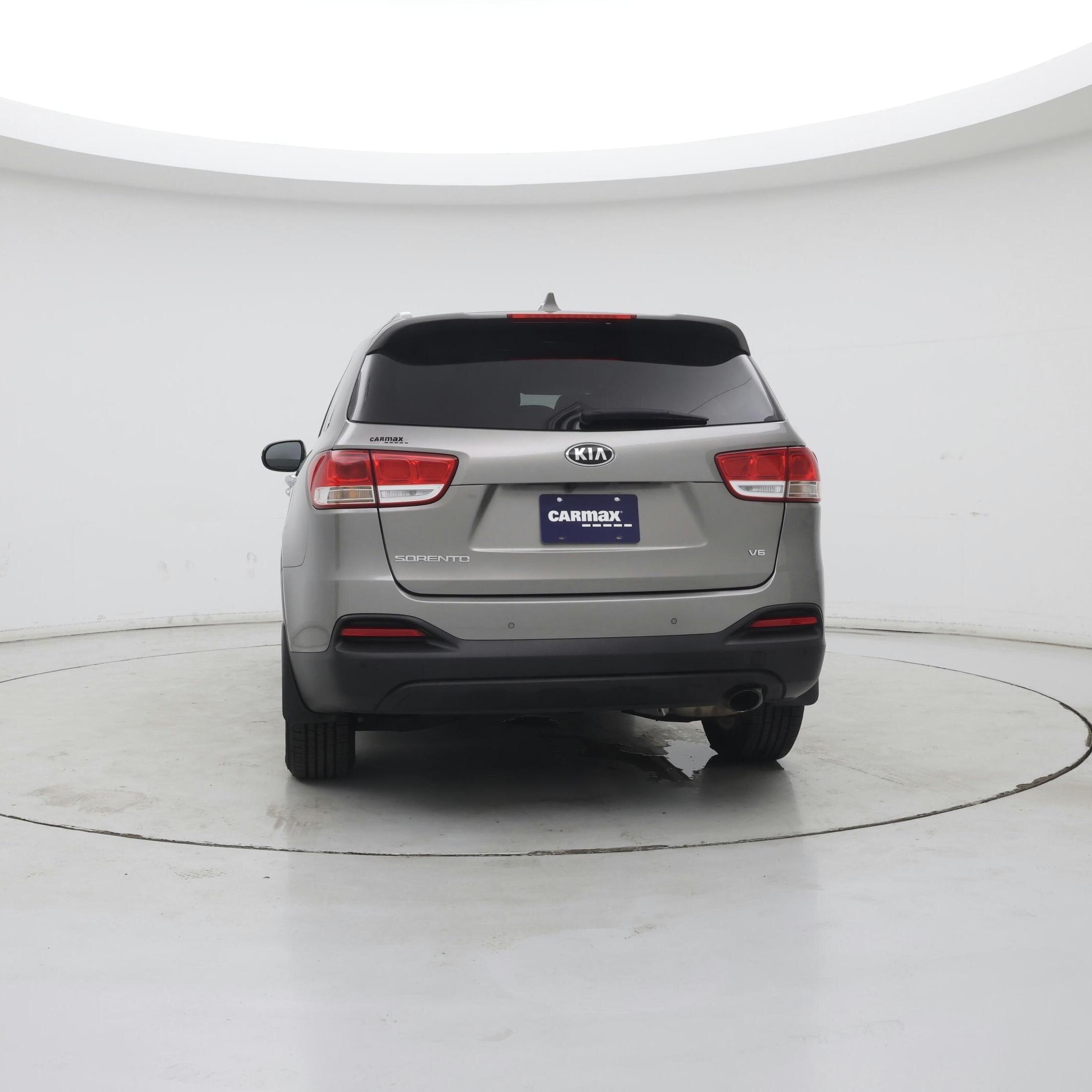 Thumbnail: 2016 Kia Sorento - 6