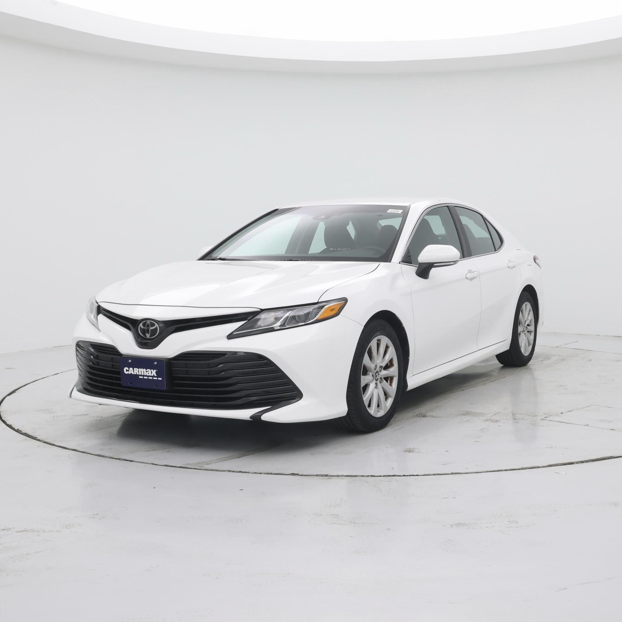Thumbnail: 2018 Toyota Camry - 4