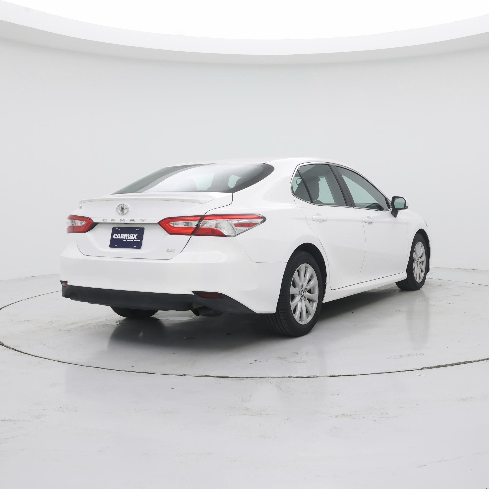 Thumbnail: 2018 Toyota Camry - 8