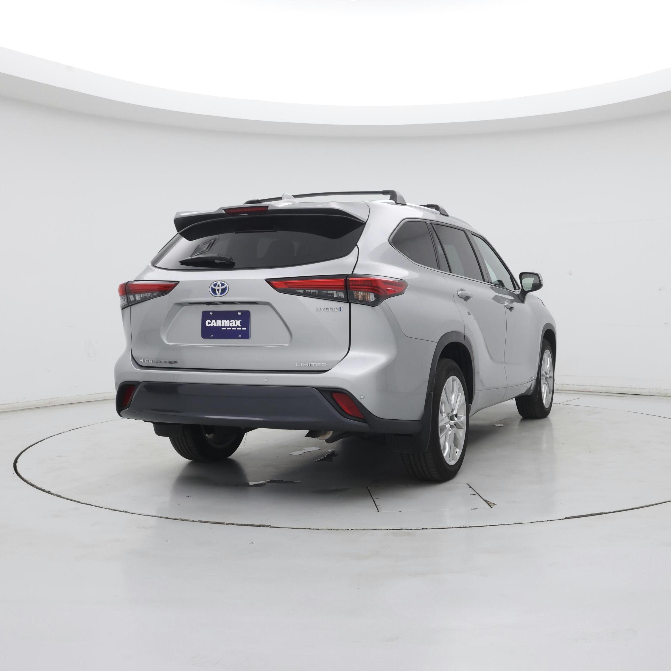 Thumbnail: 2023 Toyota Highlander - 8