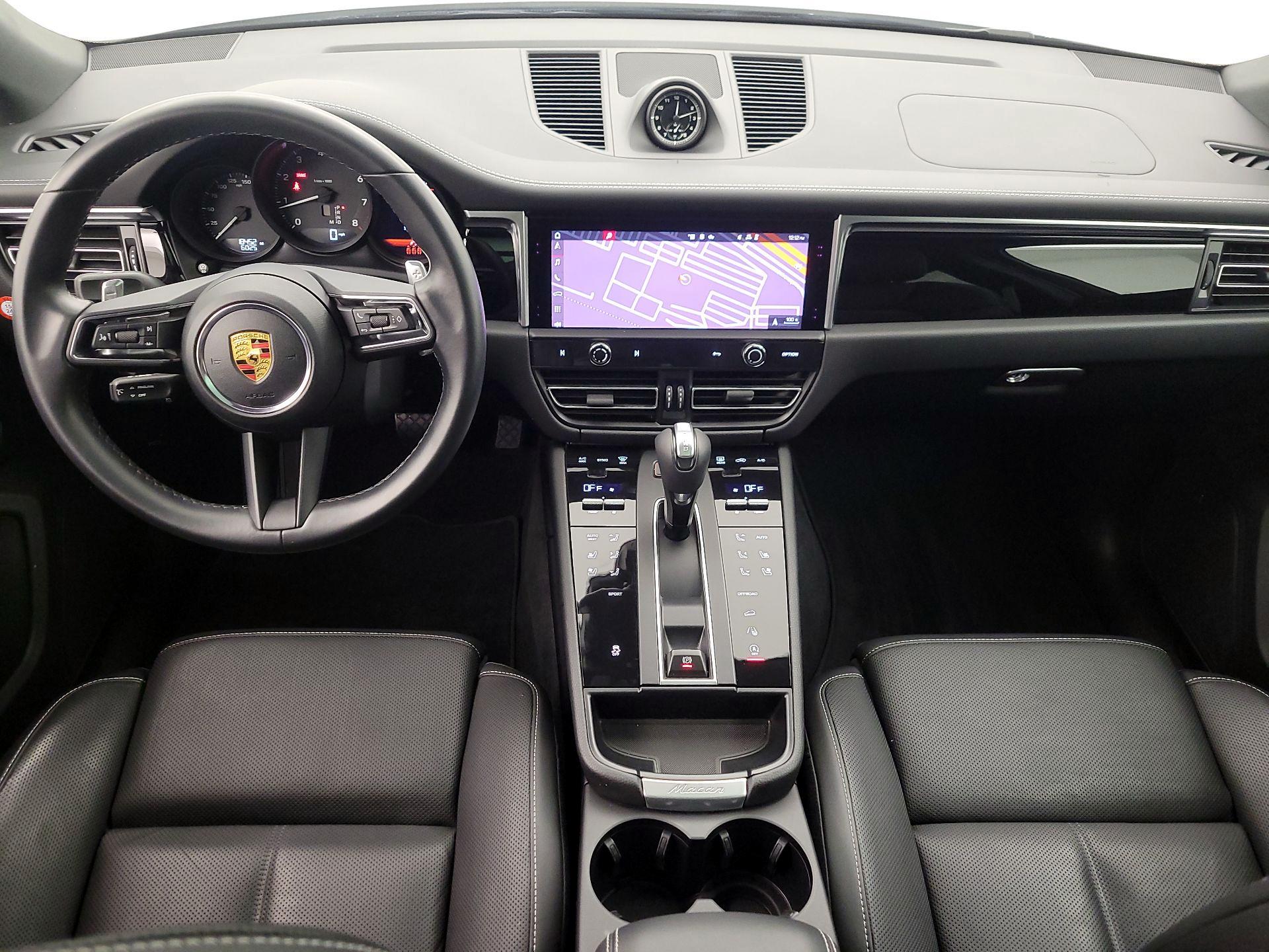 Thumbnail: 2022 Porsche Macan - 9