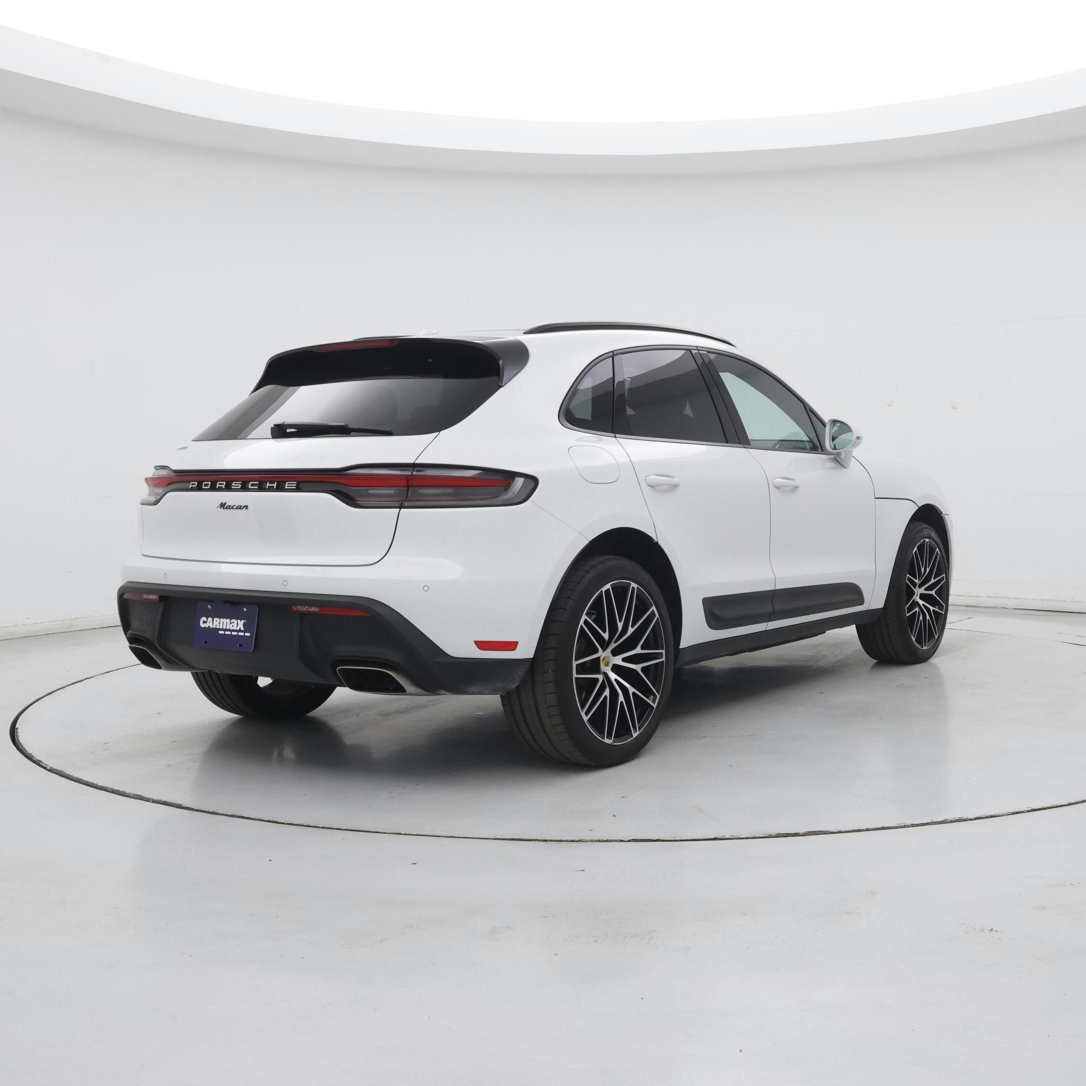 Thumbnail: 2022 Porsche Macan - 8