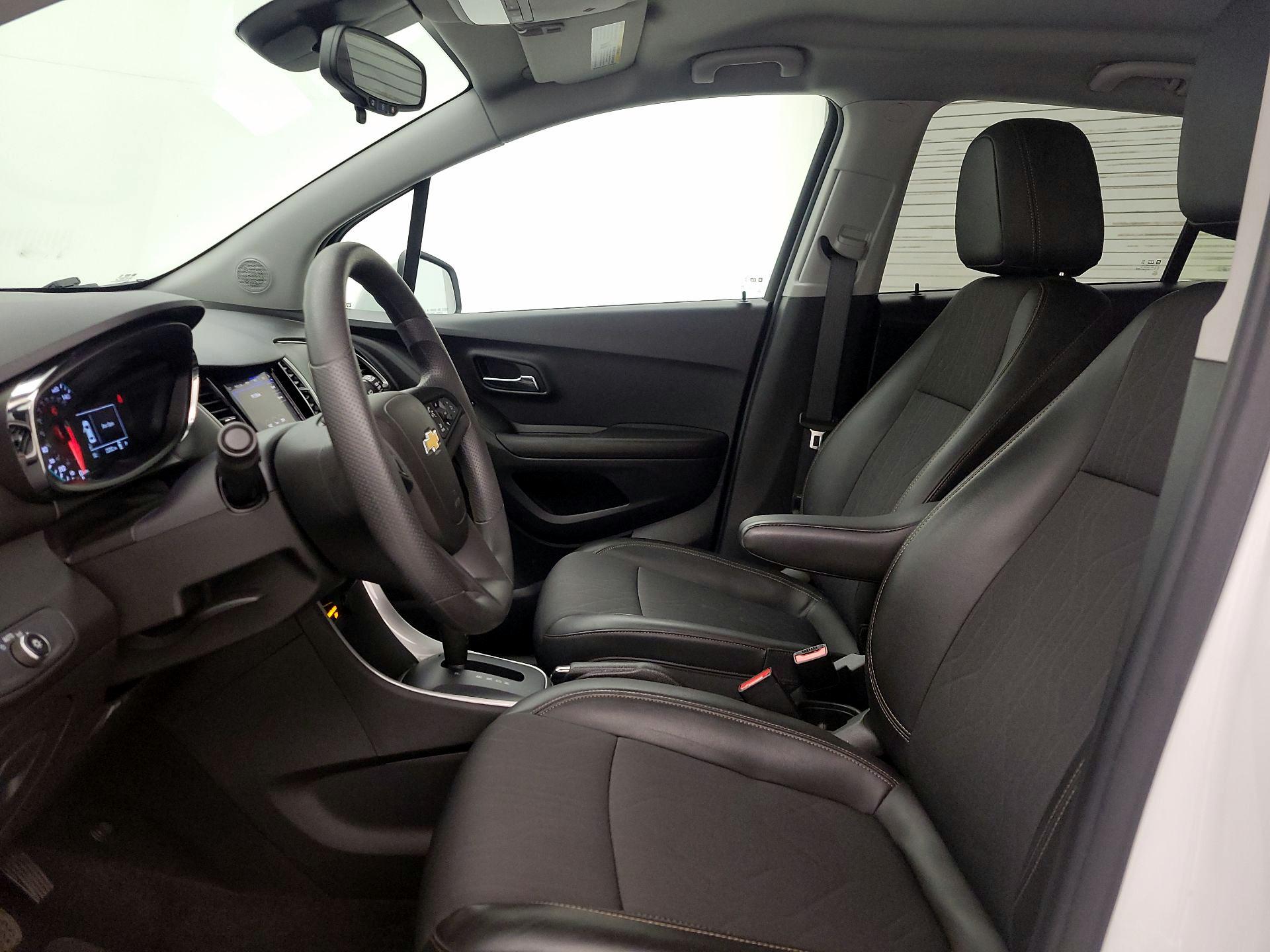 Thumbnail: 2022 Chevrolet Trax - 11