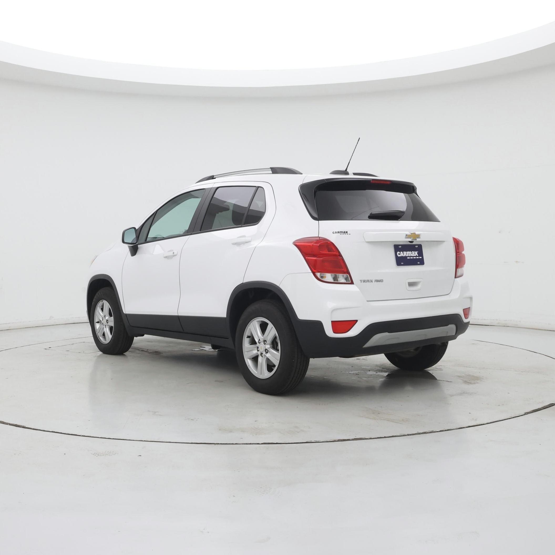 Thumbnail: 2022 Chevrolet Trax - 2