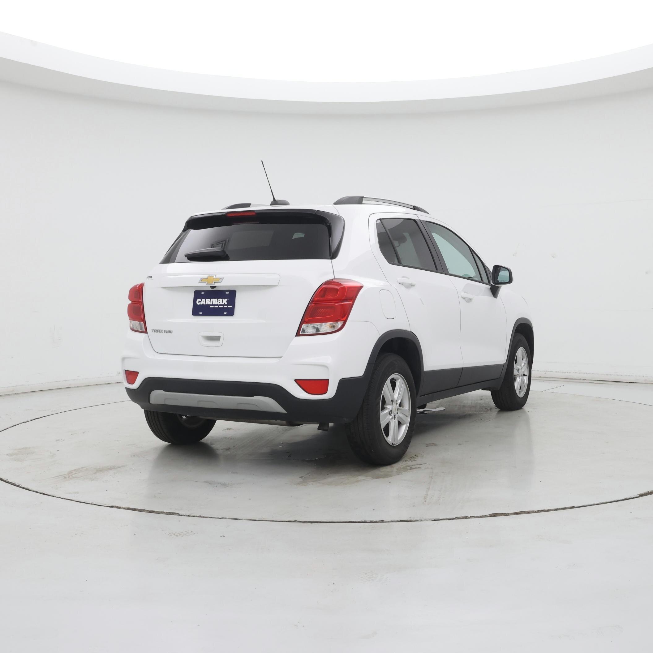Thumbnail: 2022 Chevrolet Trax - 8