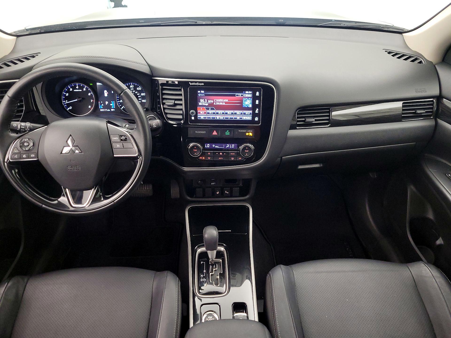 Thumbnail: 2018 Mitsubishi Outlander - 9