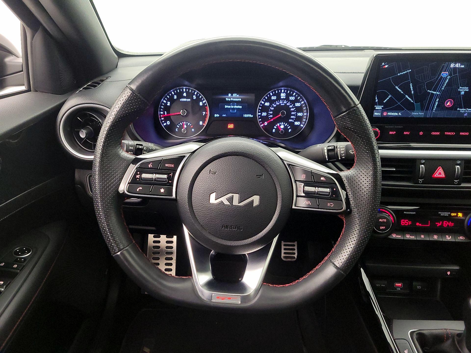 Thumbnail: 2022 Kia Forte - 10