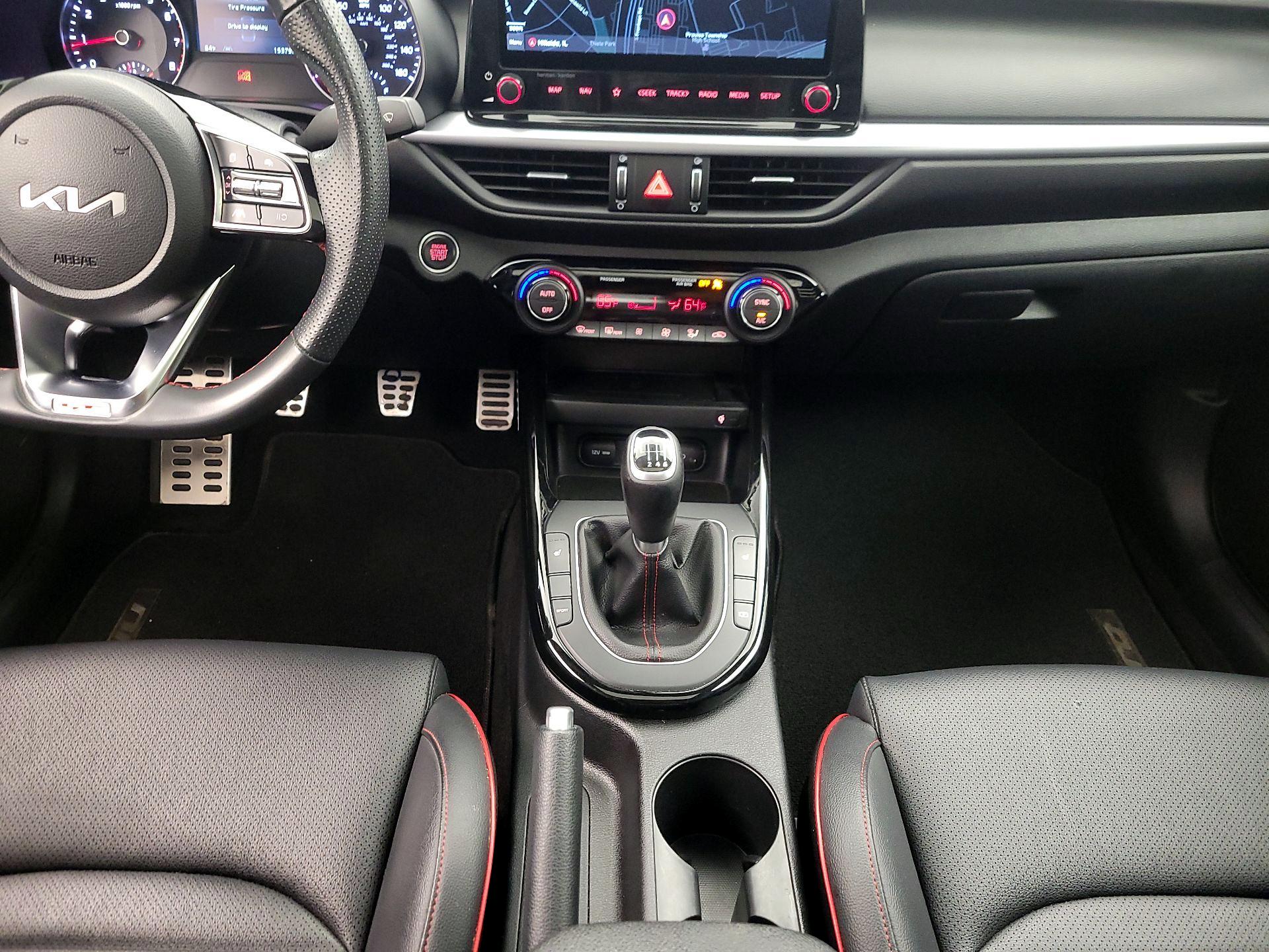 Thumbnail: 2022 Kia Forte - 18