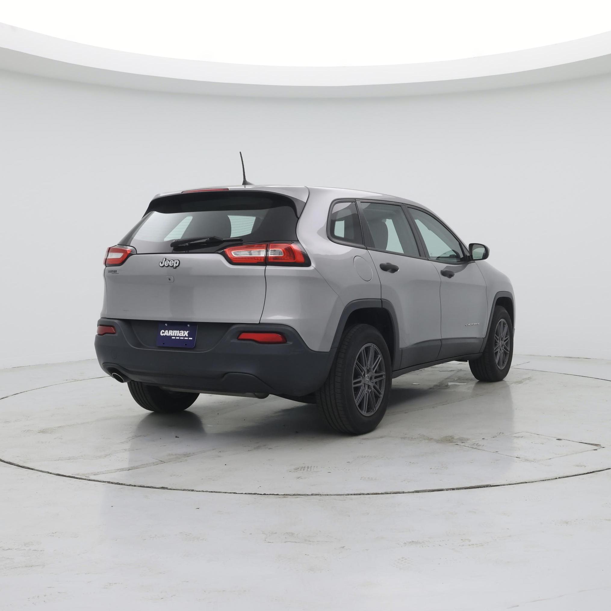 Thumbnail: 2016 Jeep Cherokee - 8