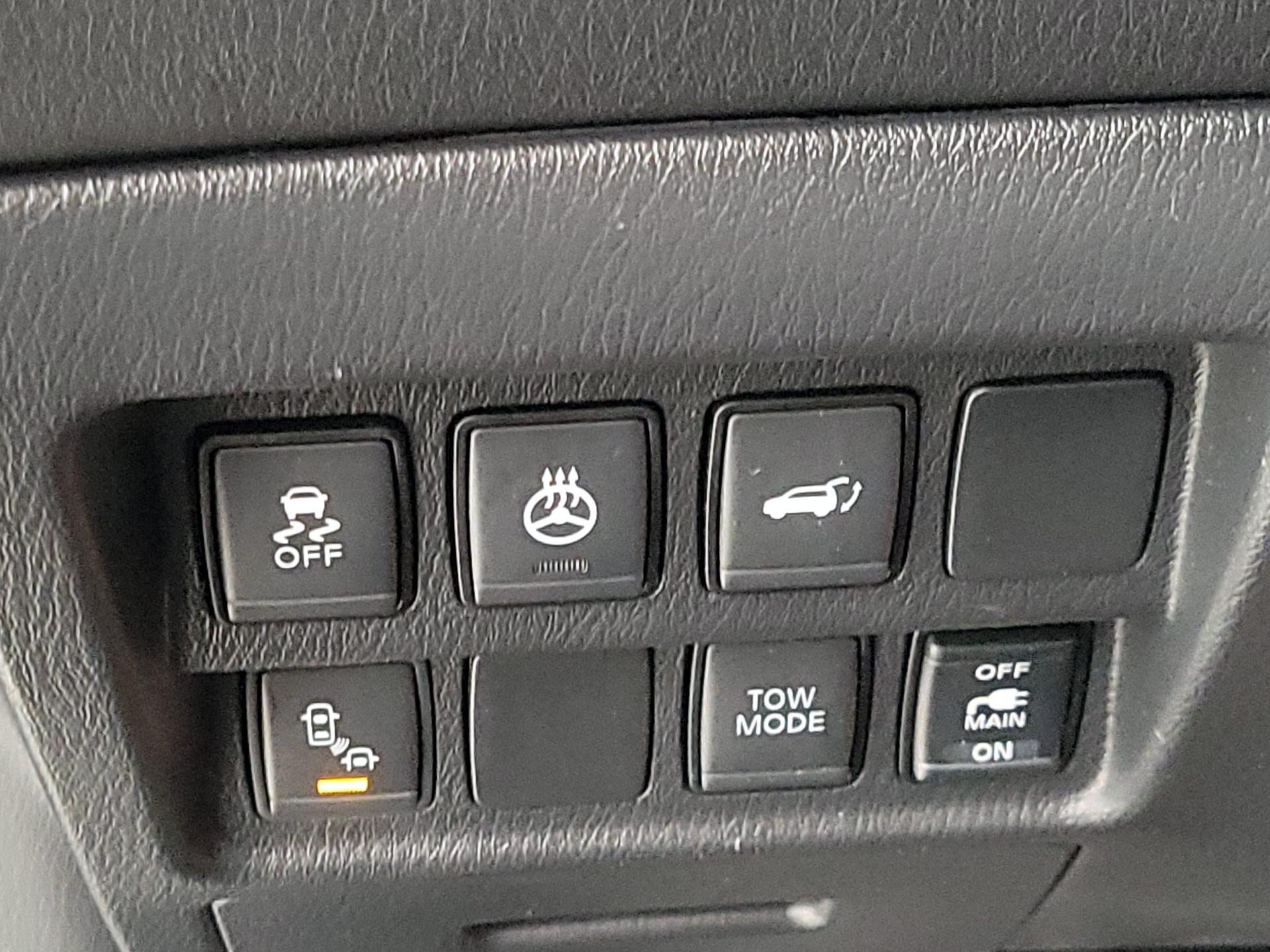Thumbnail: 2019 Nissan Pathfinder - 13