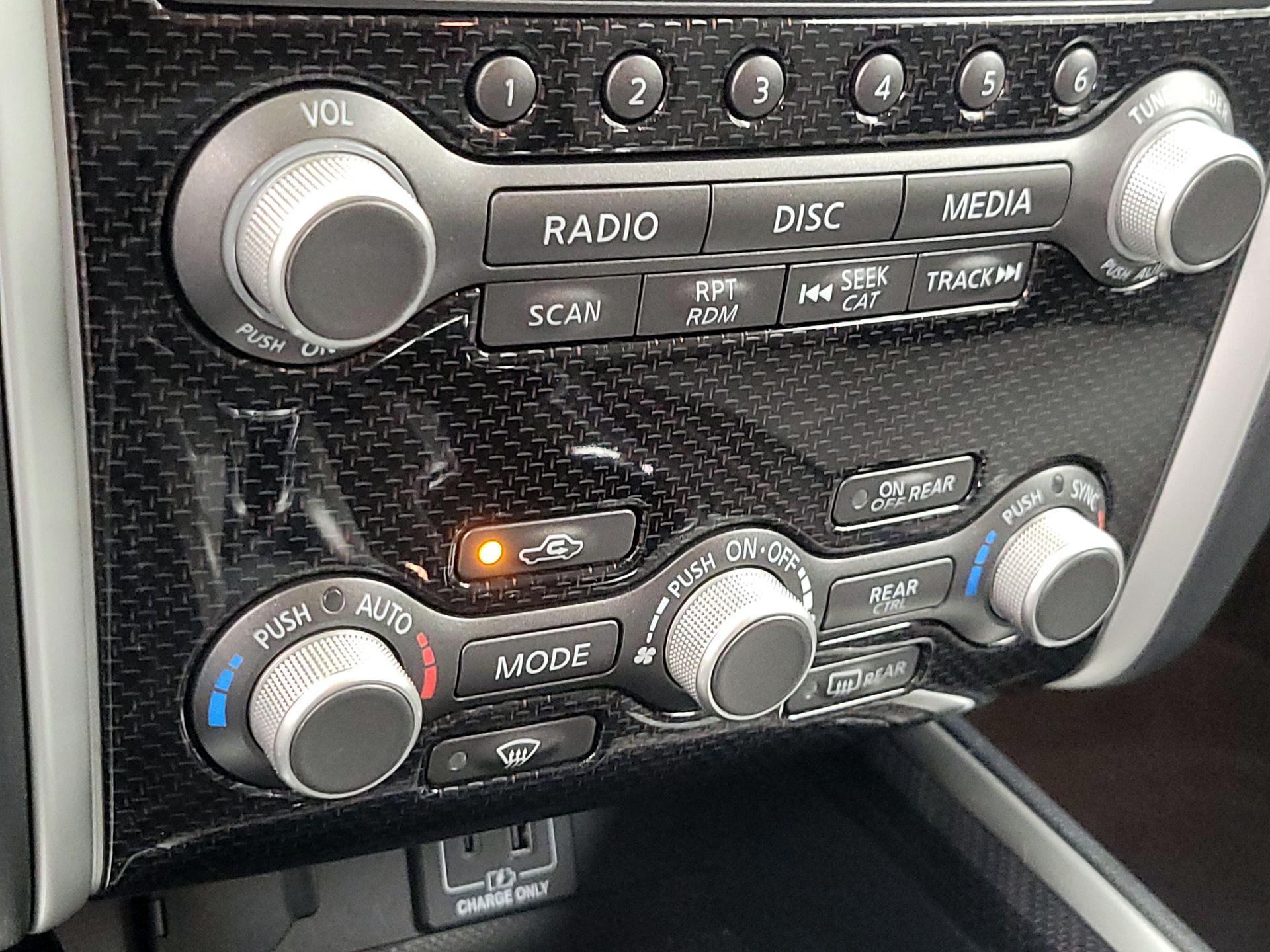 Thumbnail: 2019 Nissan Pathfinder - 16
