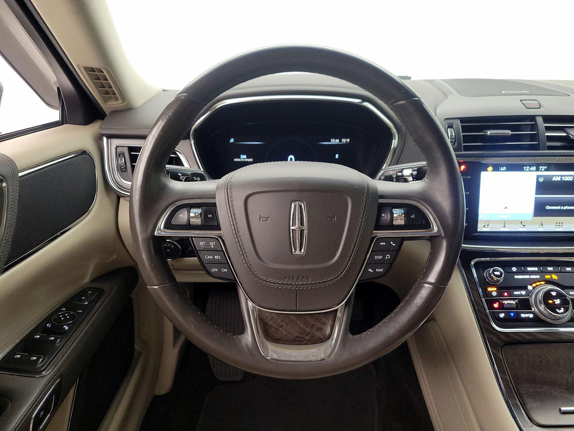 Thumbnail: 2017 Lincoln Continental - 10