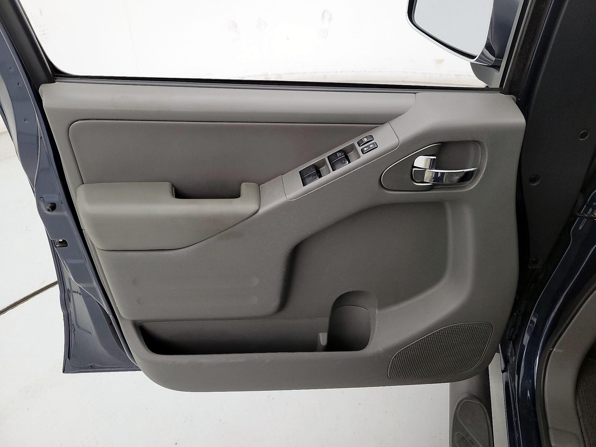 Thumbnail: 2019 Nissan Frontier - 12
