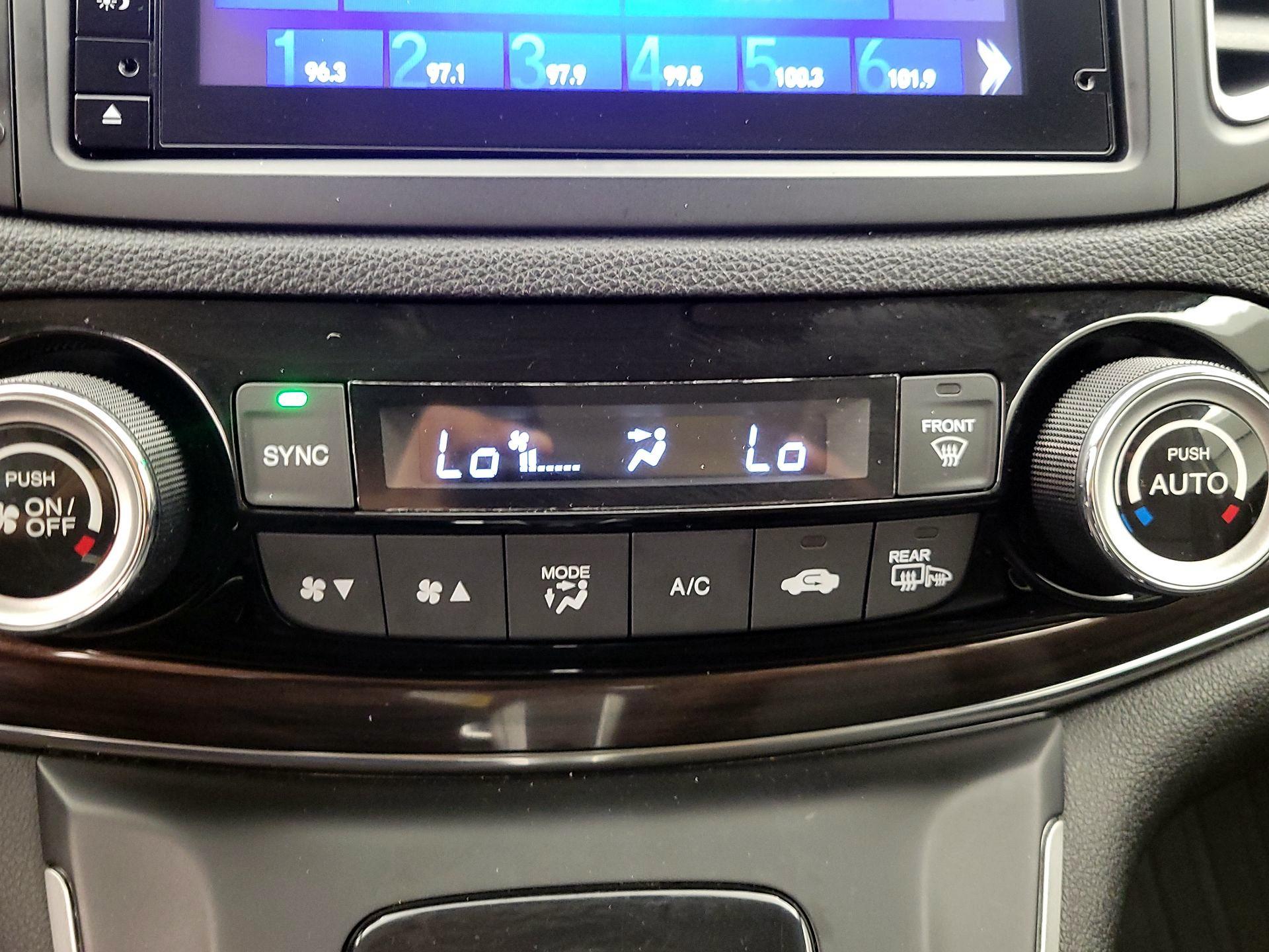 Thumbnail: 2015 Honda CR-V - 15
