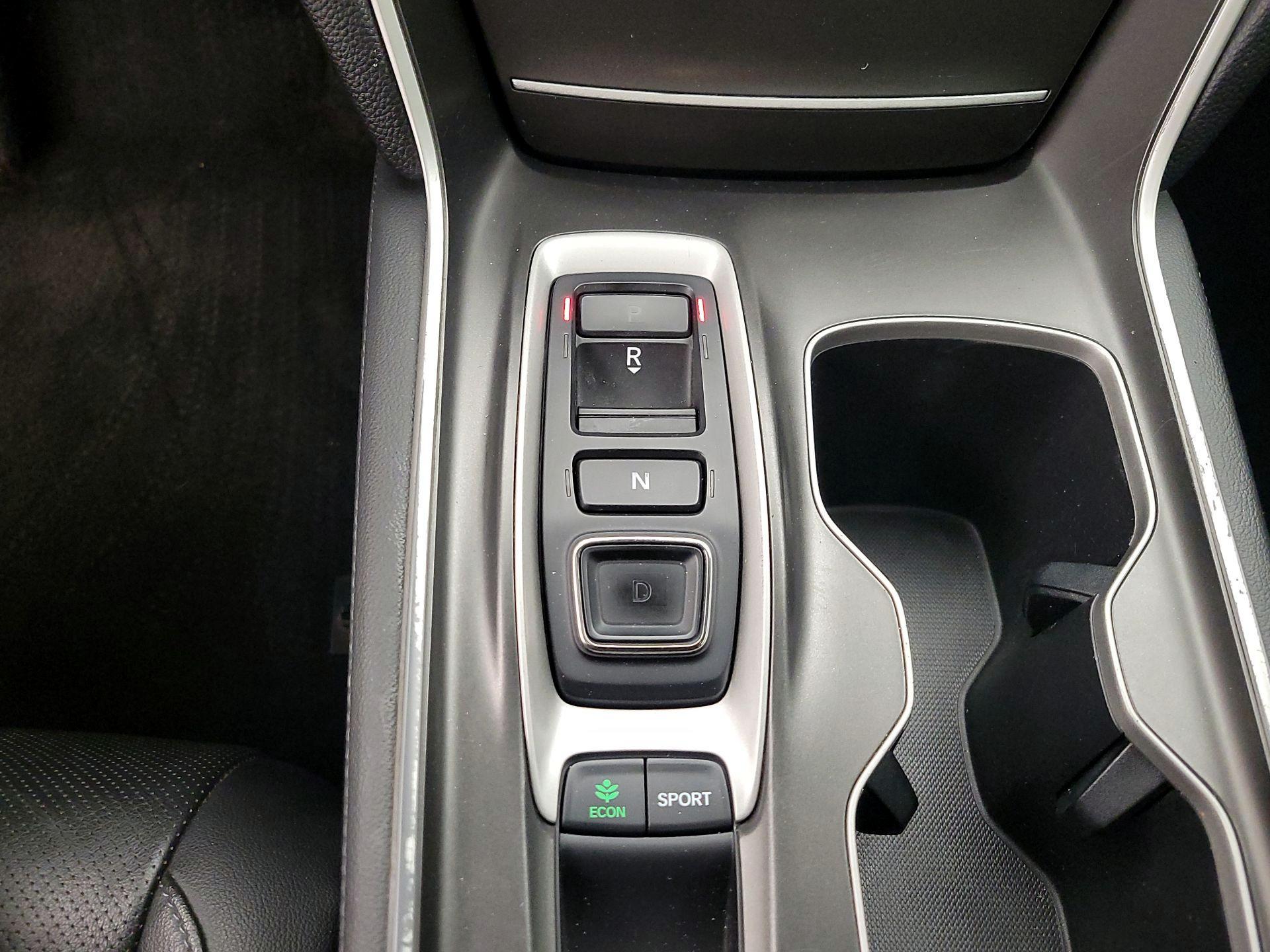 Thumbnail: 2019 Honda Accord - 17