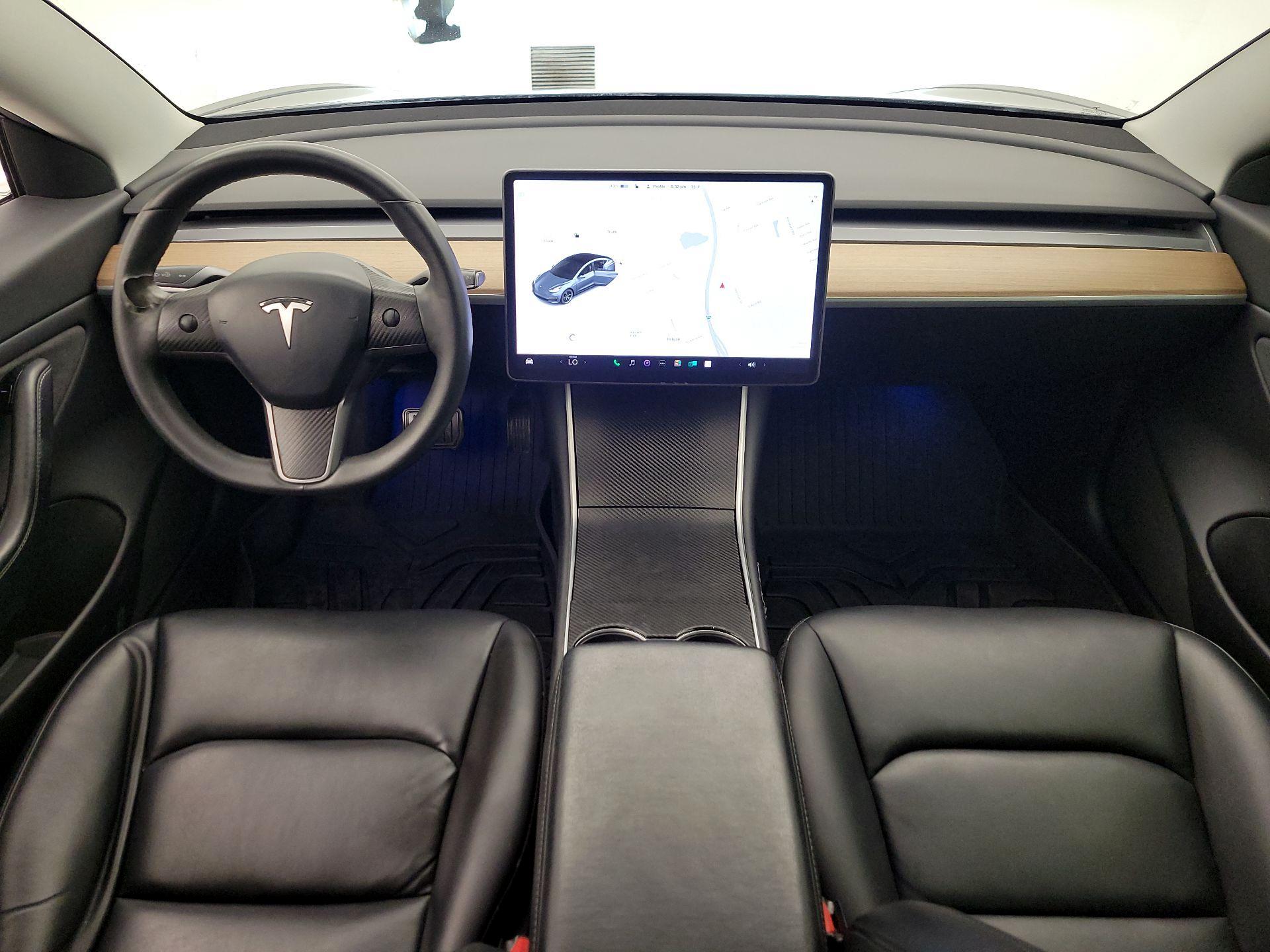 Thumbnail: 2020 Tesla Model 3 - 9