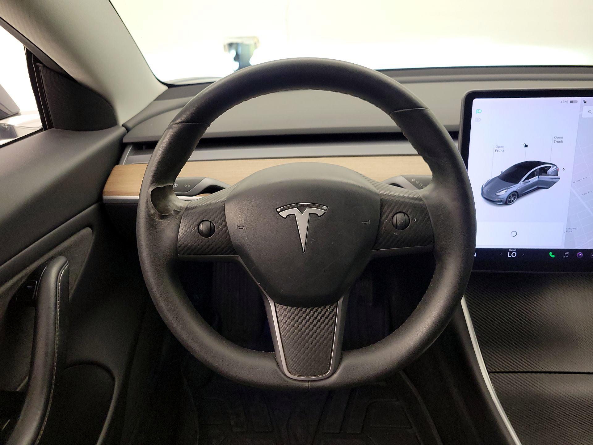 Thumbnail: 2020 Tesla Model 3 - 10