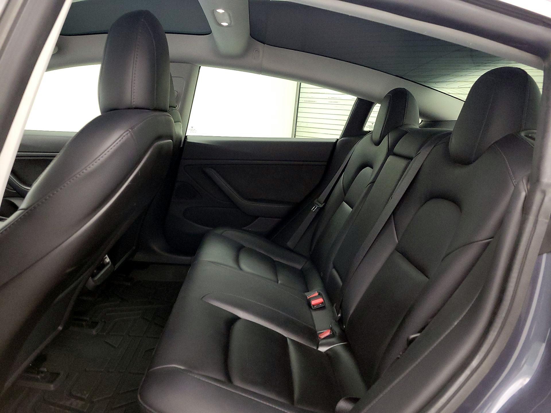 Thumbnail: 2020 Tesla Model 3 - 20