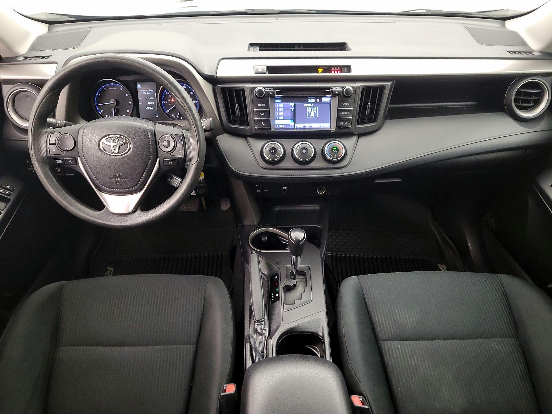 Thumbnail: 2018 Toyota RAV4 - 9