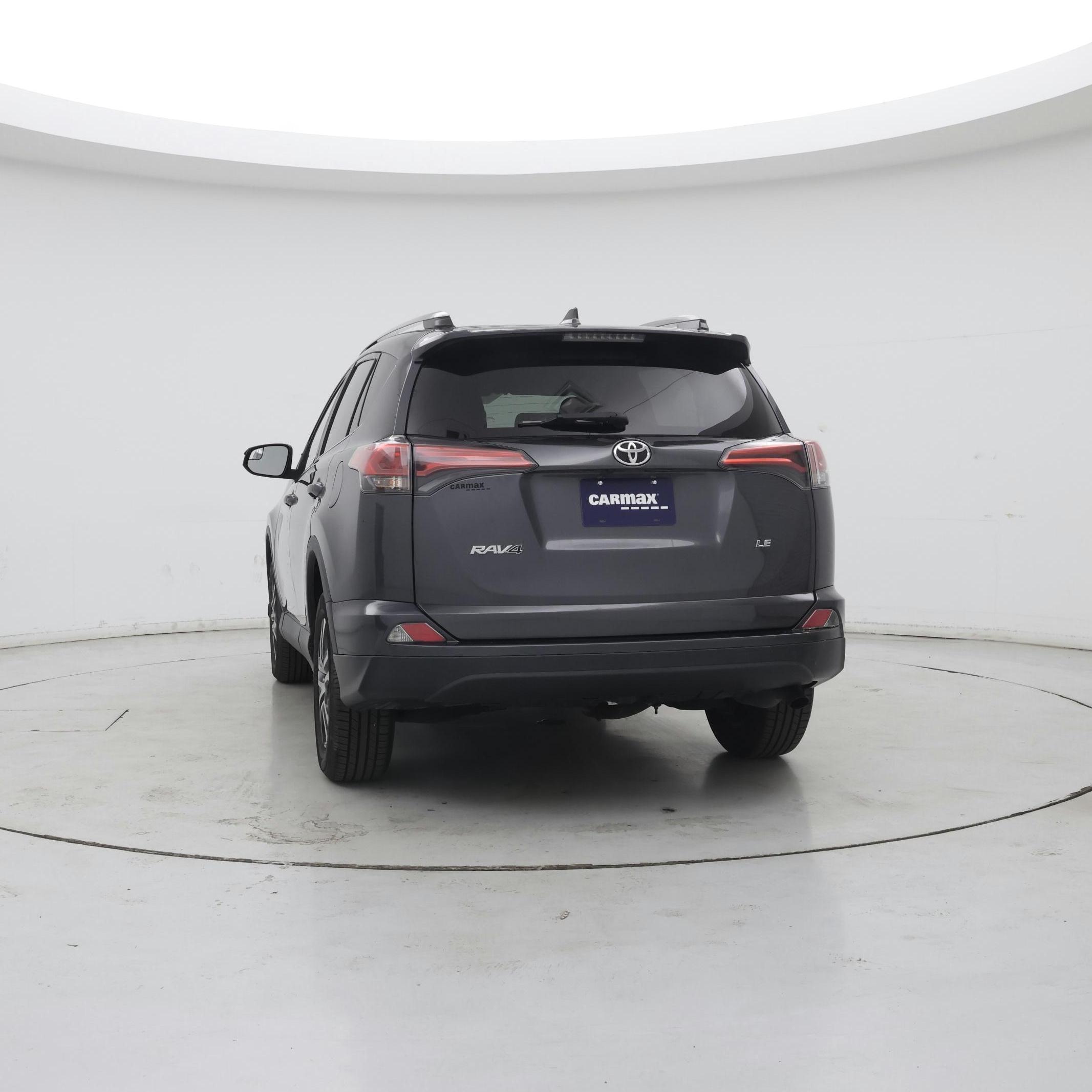 Thumbnail: 2018 Toyota RAV4 - 6