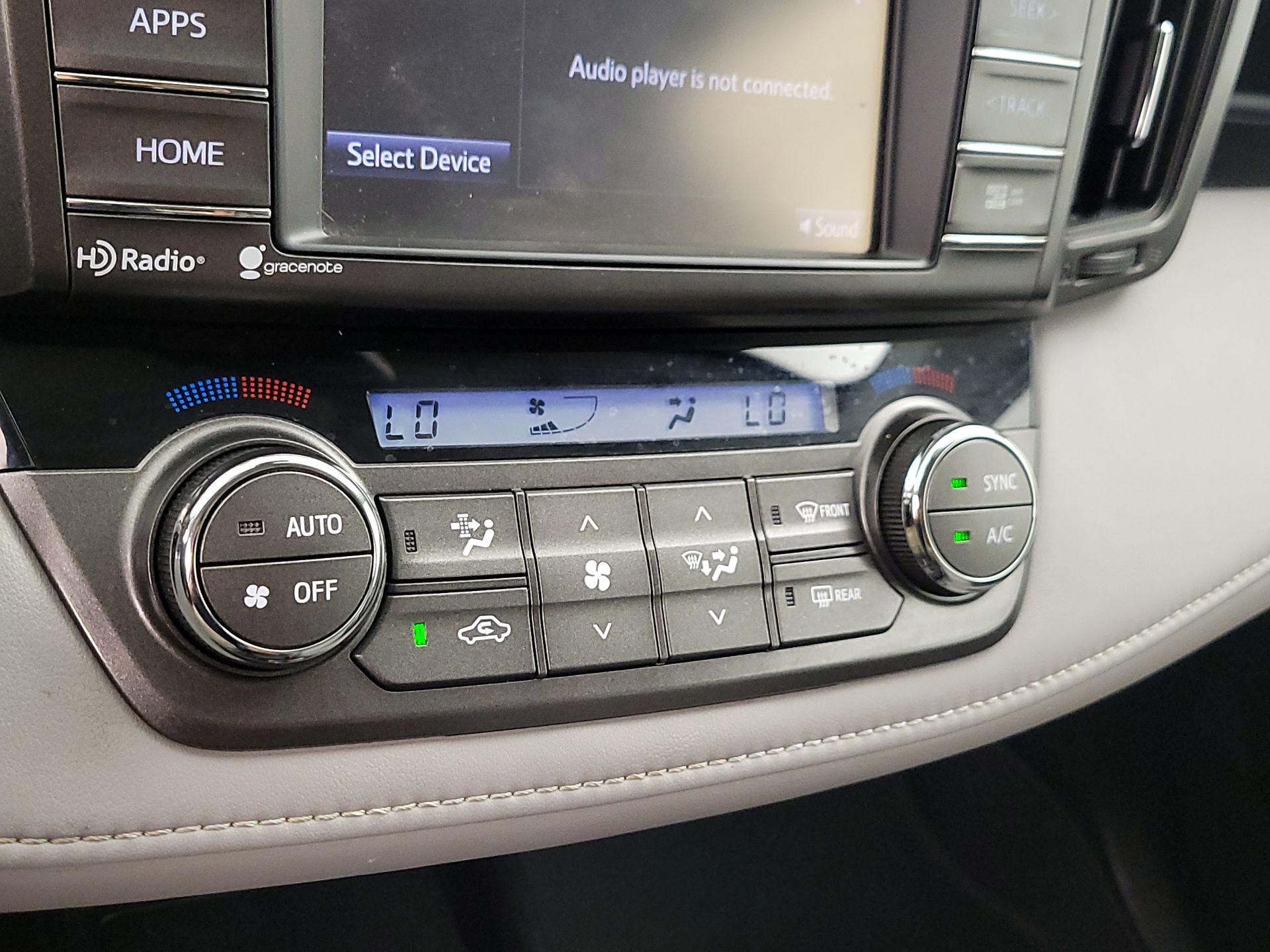 Thumbnail: 2015 Toyota RAV4 - 16