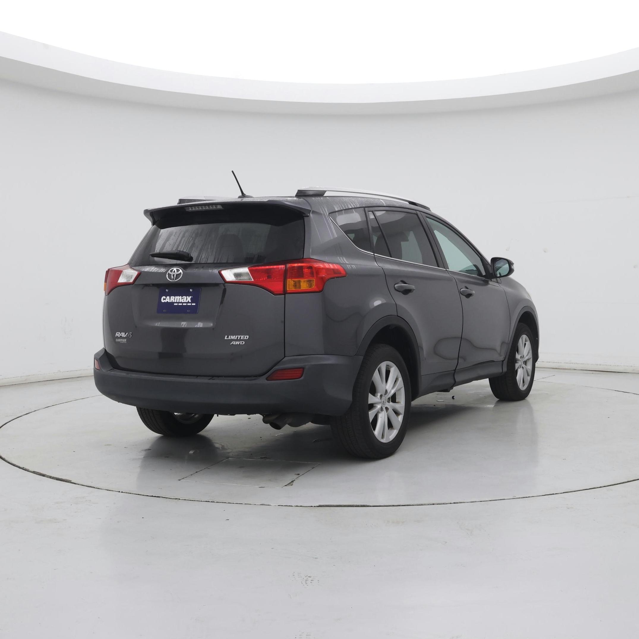 Thumbnail: 2015 Toyota RAV4 - 8
