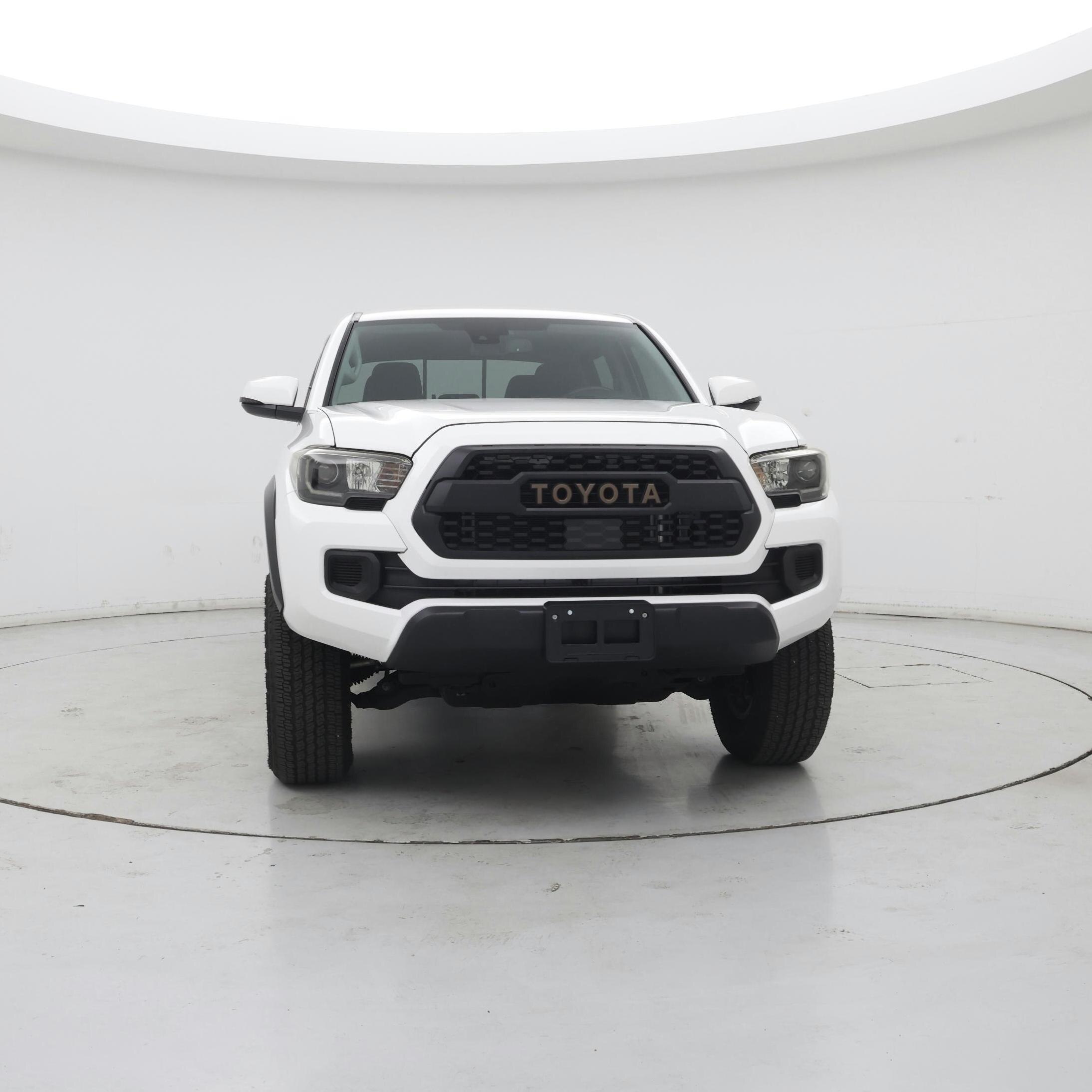 Thumbnail: 2023 Toyota Tacoma - 5