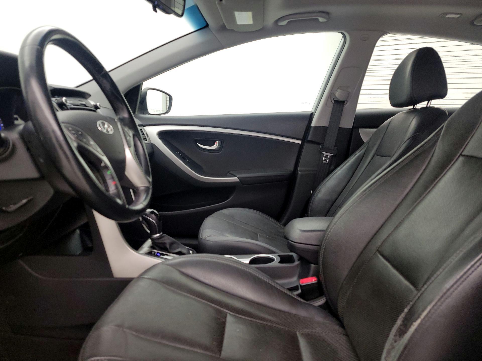 Thumbnail: 2016 Hyundai Elantra - 11